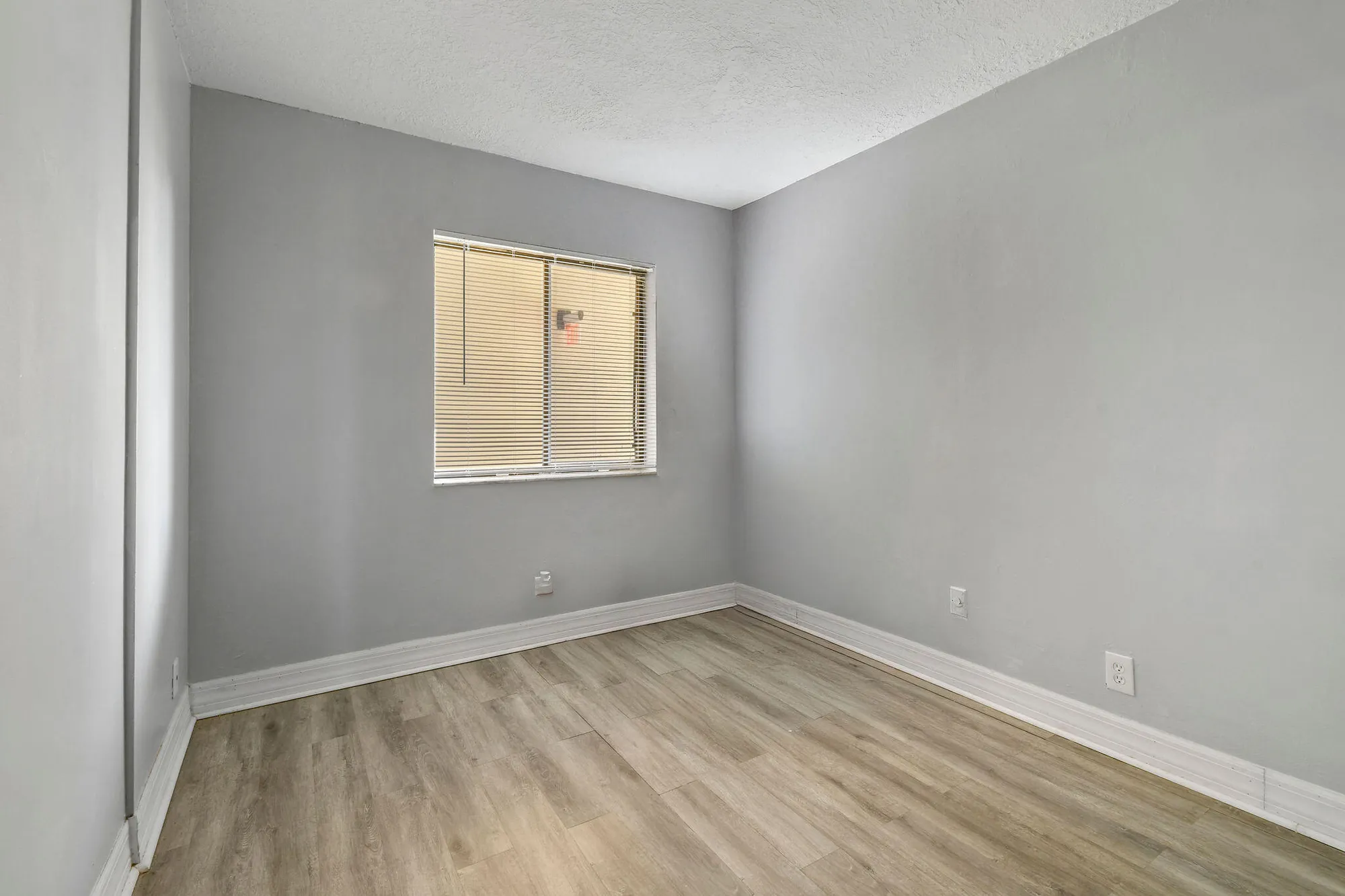 Property Slideshow image 24 of 47 | 5160 las verdes cir apt 314, Delray Beach, FL, 33484