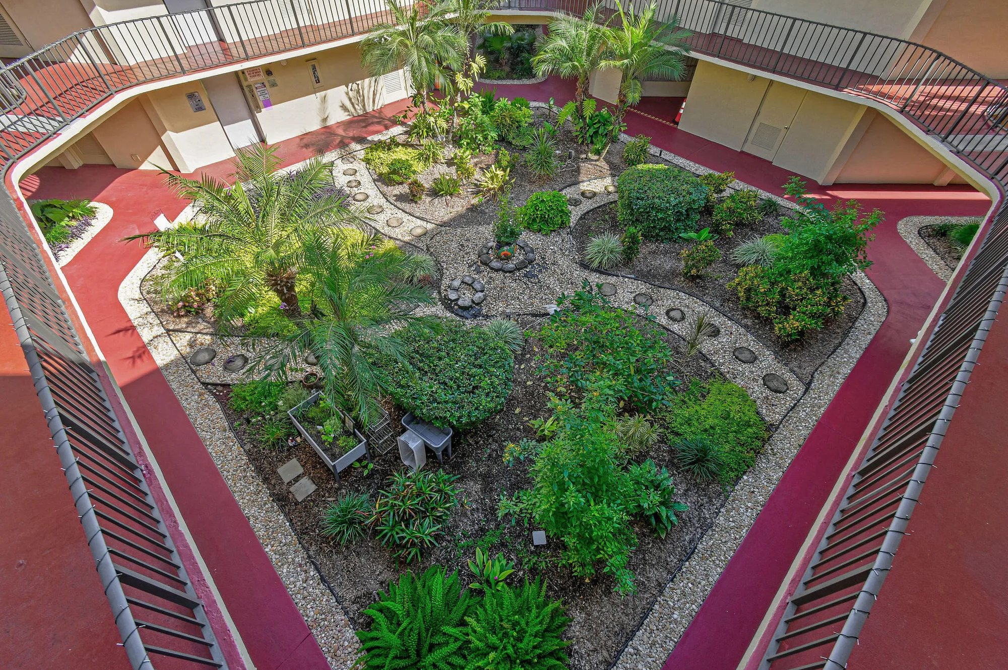 Property Slideshow image 32 of 47 | 5160 las verdes cir apt 314, Delray Beach, FL, 33484