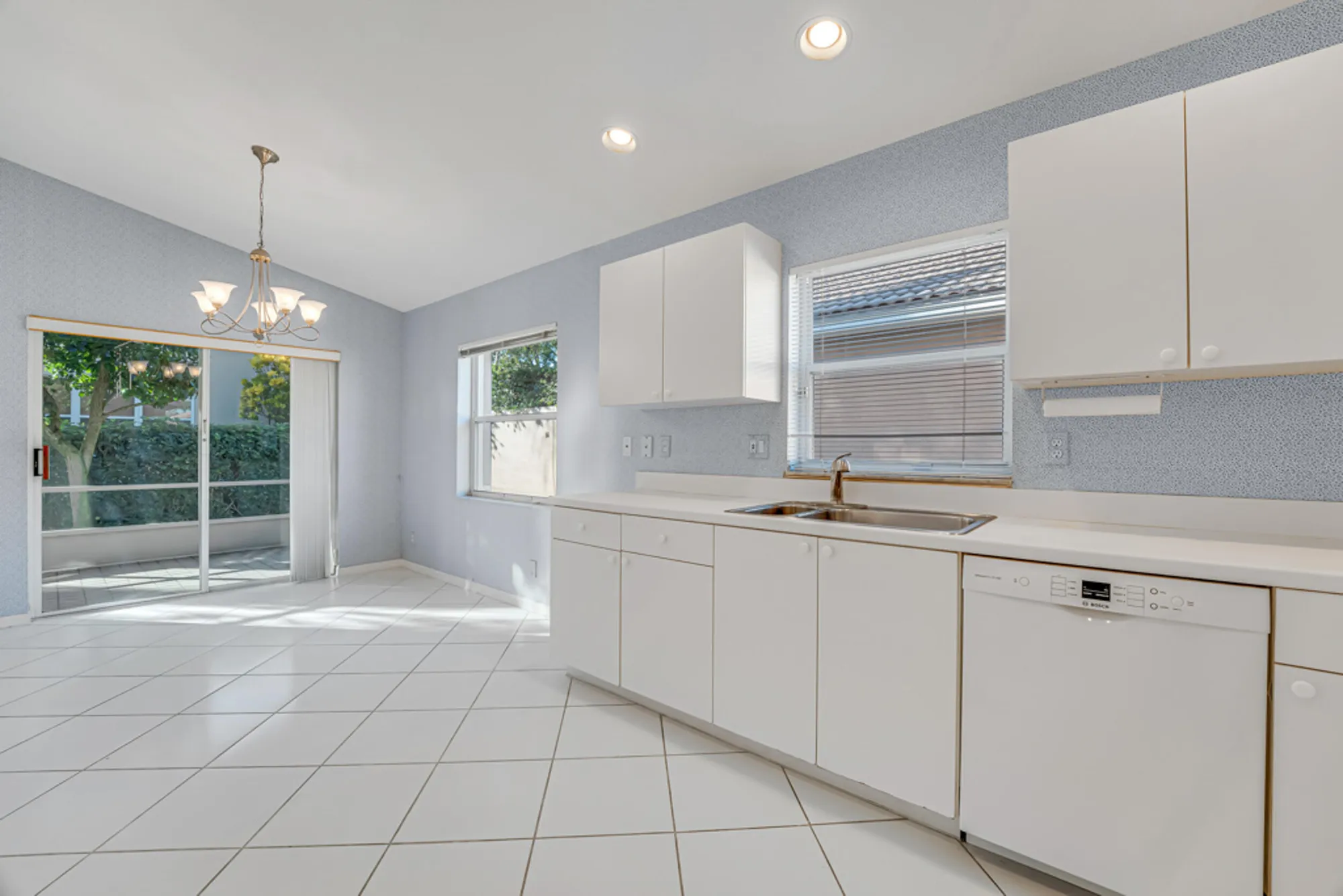 Property Slideshow image 15 of 63 | 13845 via tivoli, Delray Beach, FL, 33446