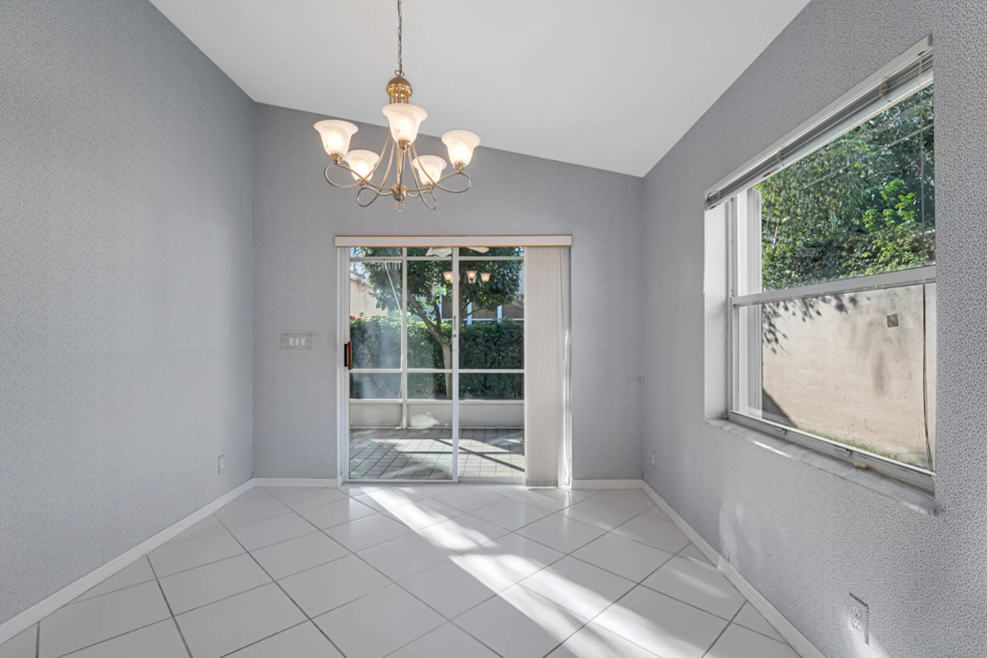 Property Slideshow image 20 of 63 | 13845 via tivoli, Delray Beach, FL, 33446