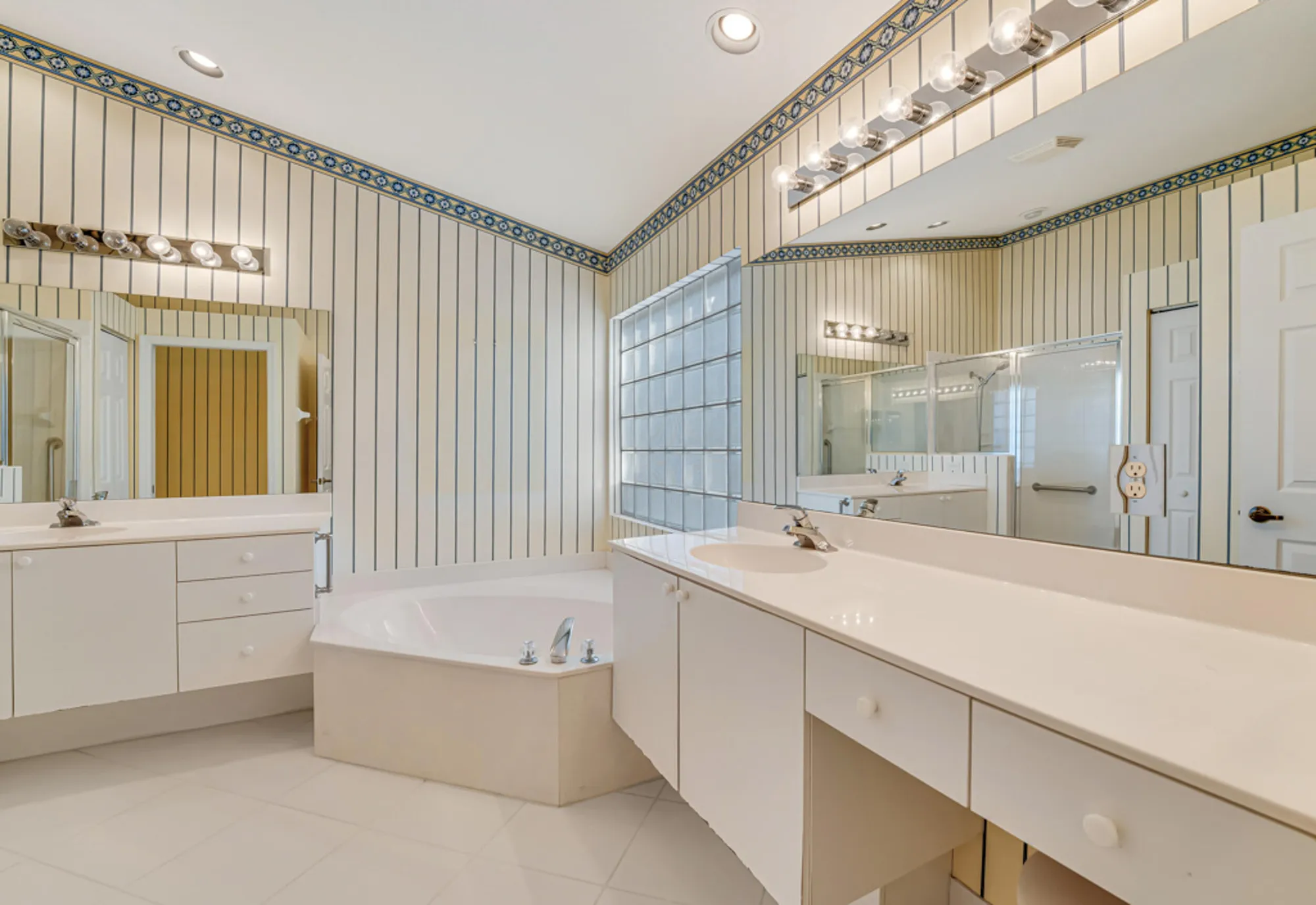 Property Slideshow image 27 of 63 | 13845 via tivoli, Delray Beach, FL, 33446