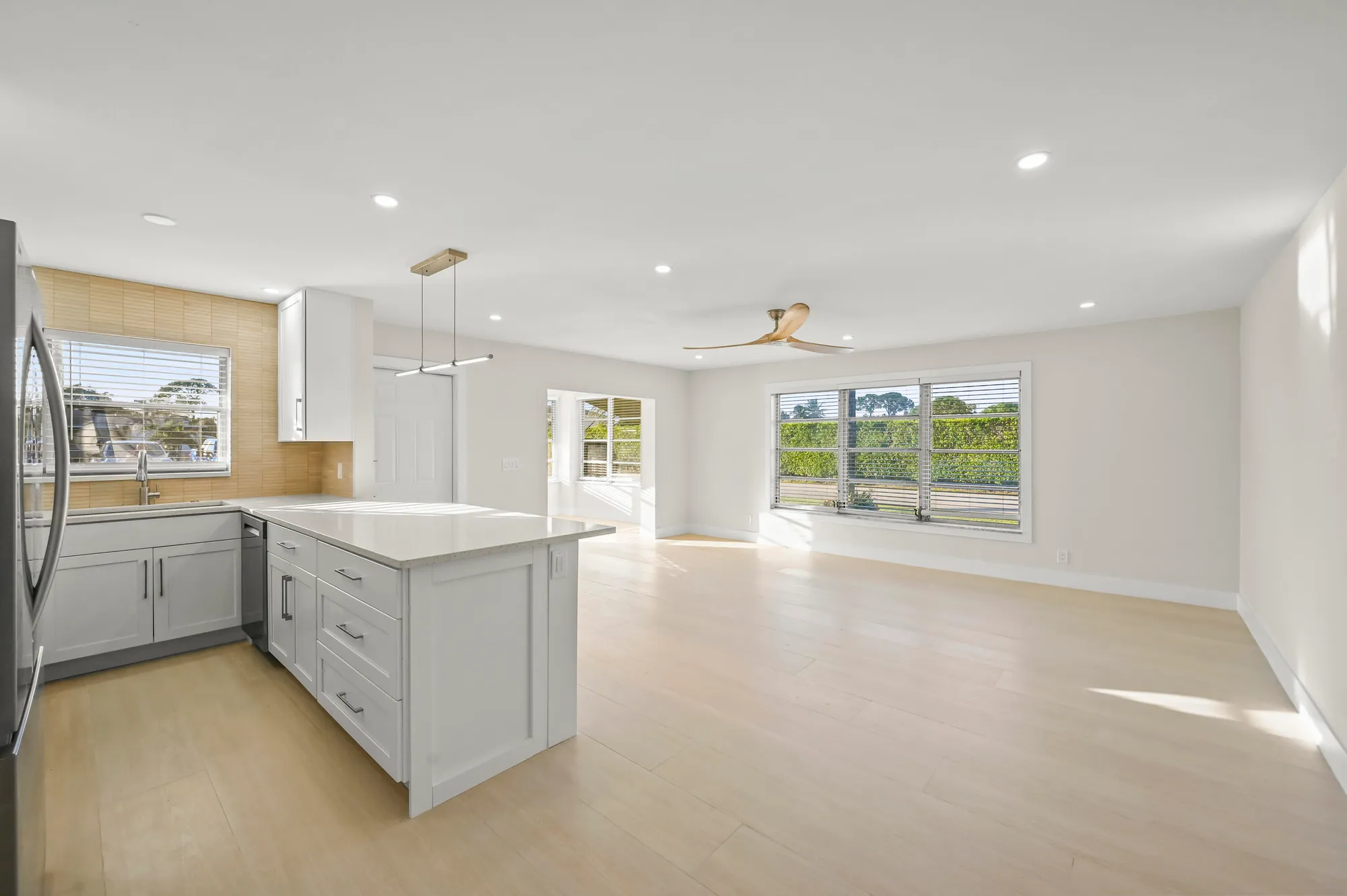 Property Slideshow image 4 of 21 | 890 high point blvd a, Delray Beach, FL, 33445