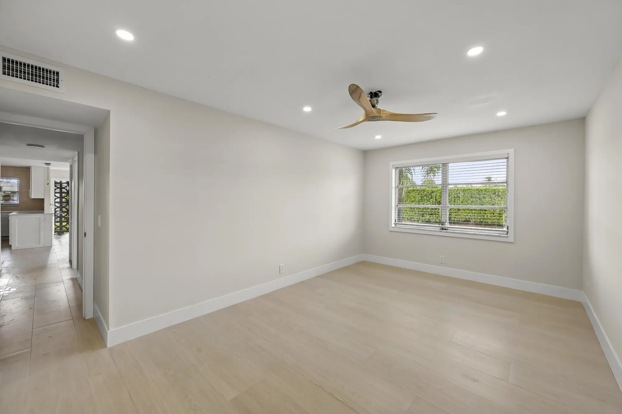 Property Slideshow image 11 of 21 | 890 high point blvd a, Delray Beach, FL, 33445