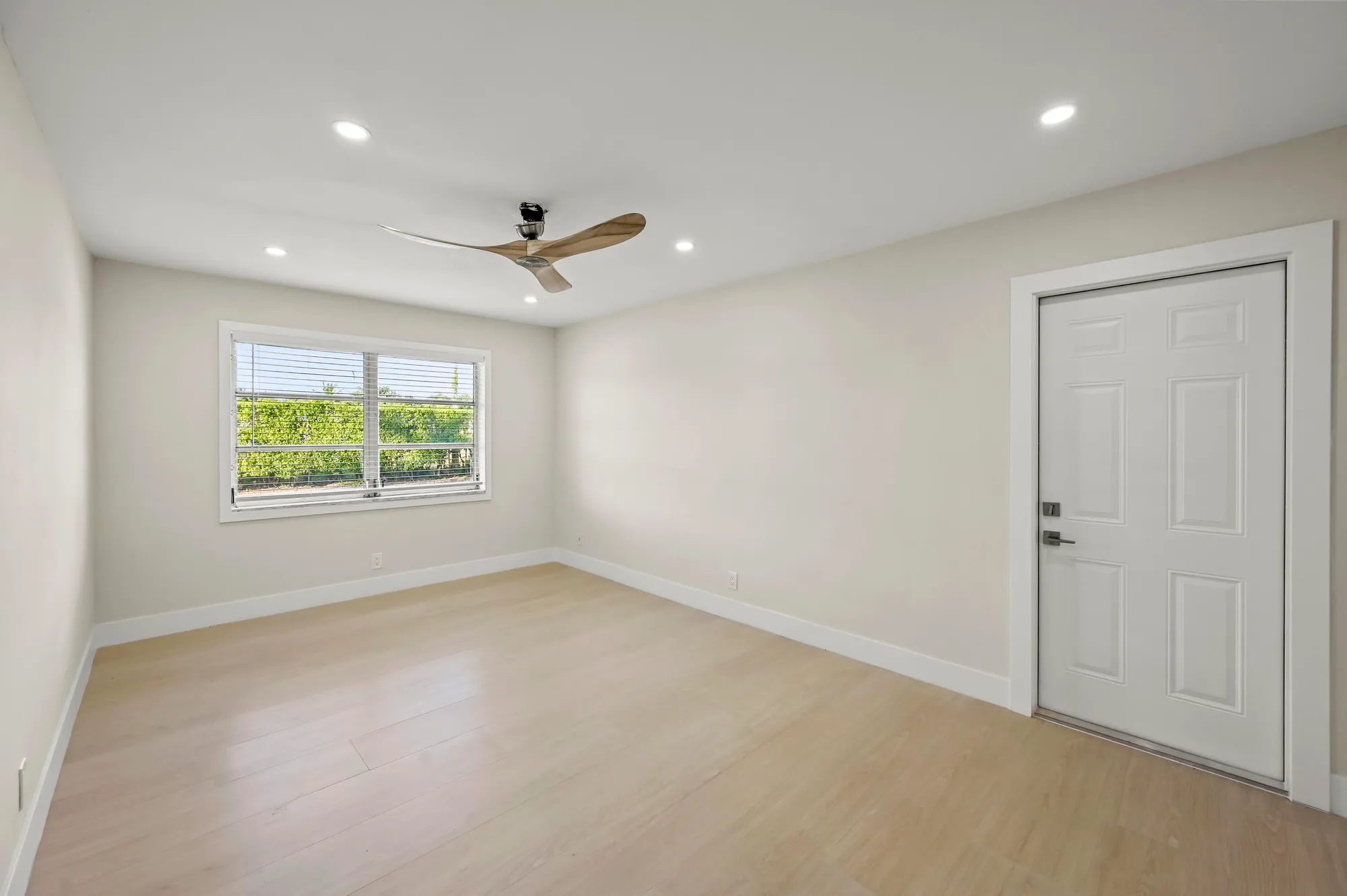 Property Slideshow image 12 of 21 | 890 high point blvd a, Delray Beach, FL, 33445