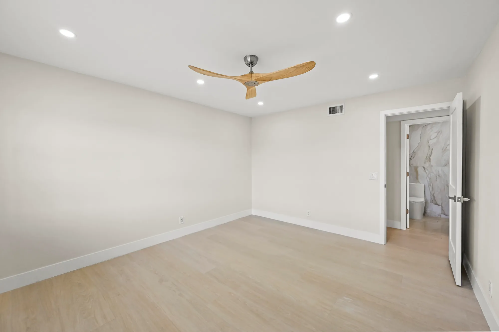 Property Slideshow image 17 of 21 | 890 high point blvd a, Delray Beach, FL, 33445