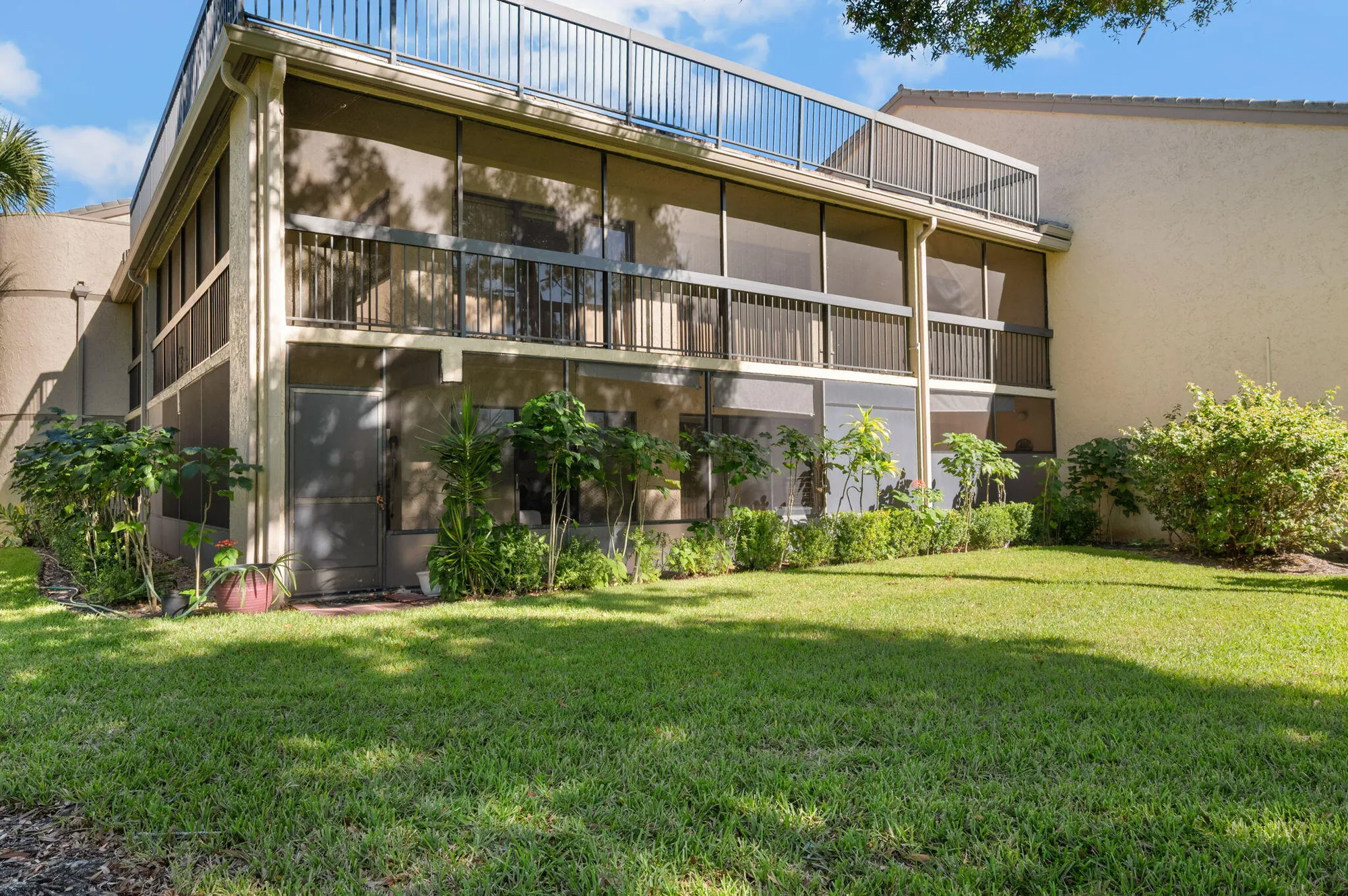 Property Slideshow image 25 of 29 | 9460 meadowood dr apt 103, Fort Pierce, FL, 34951