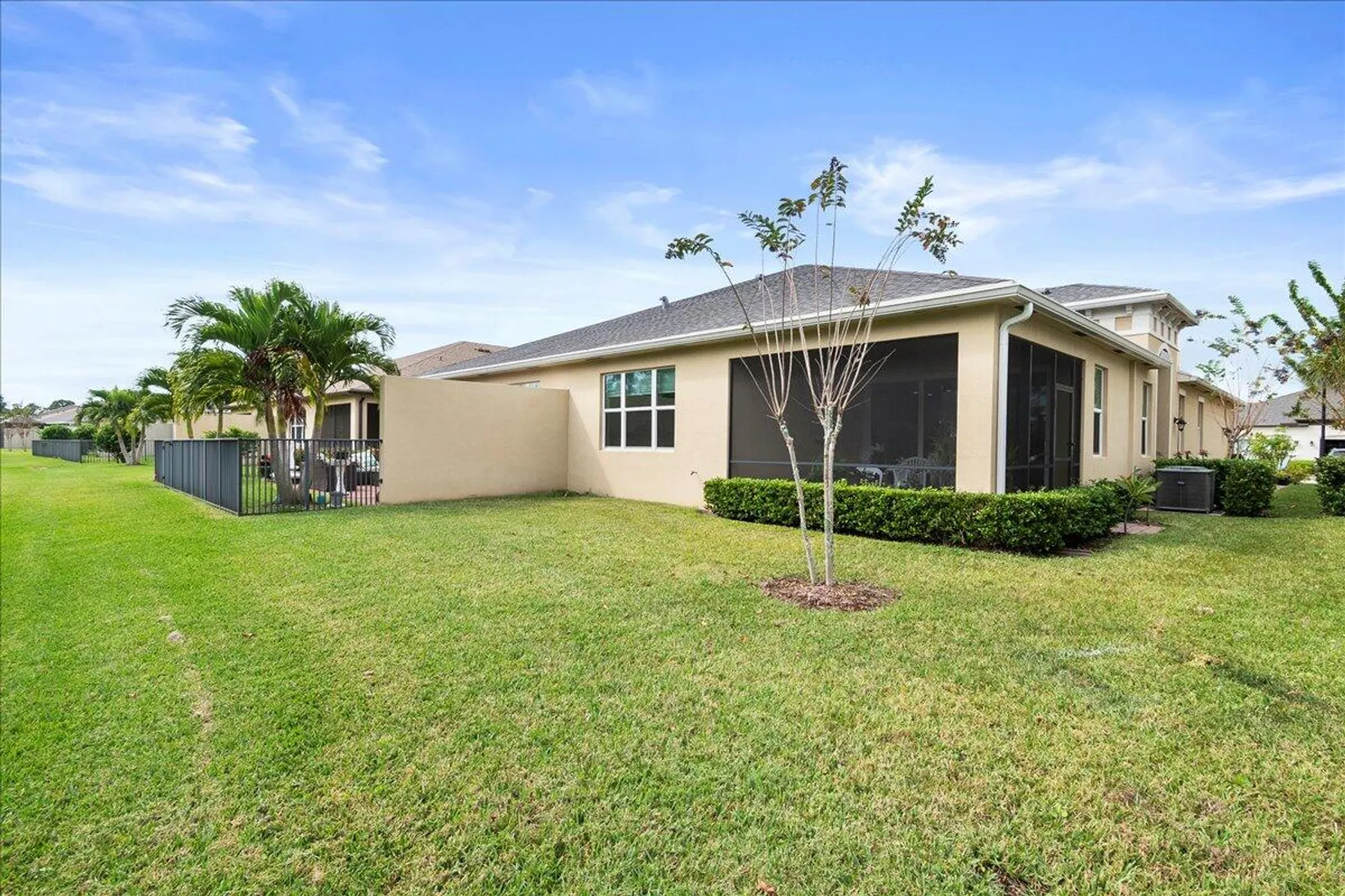 Property Slideshow image 20 of 46 | 12842 sw lake fern cir, Port Saint Lucie, FL, 34987
