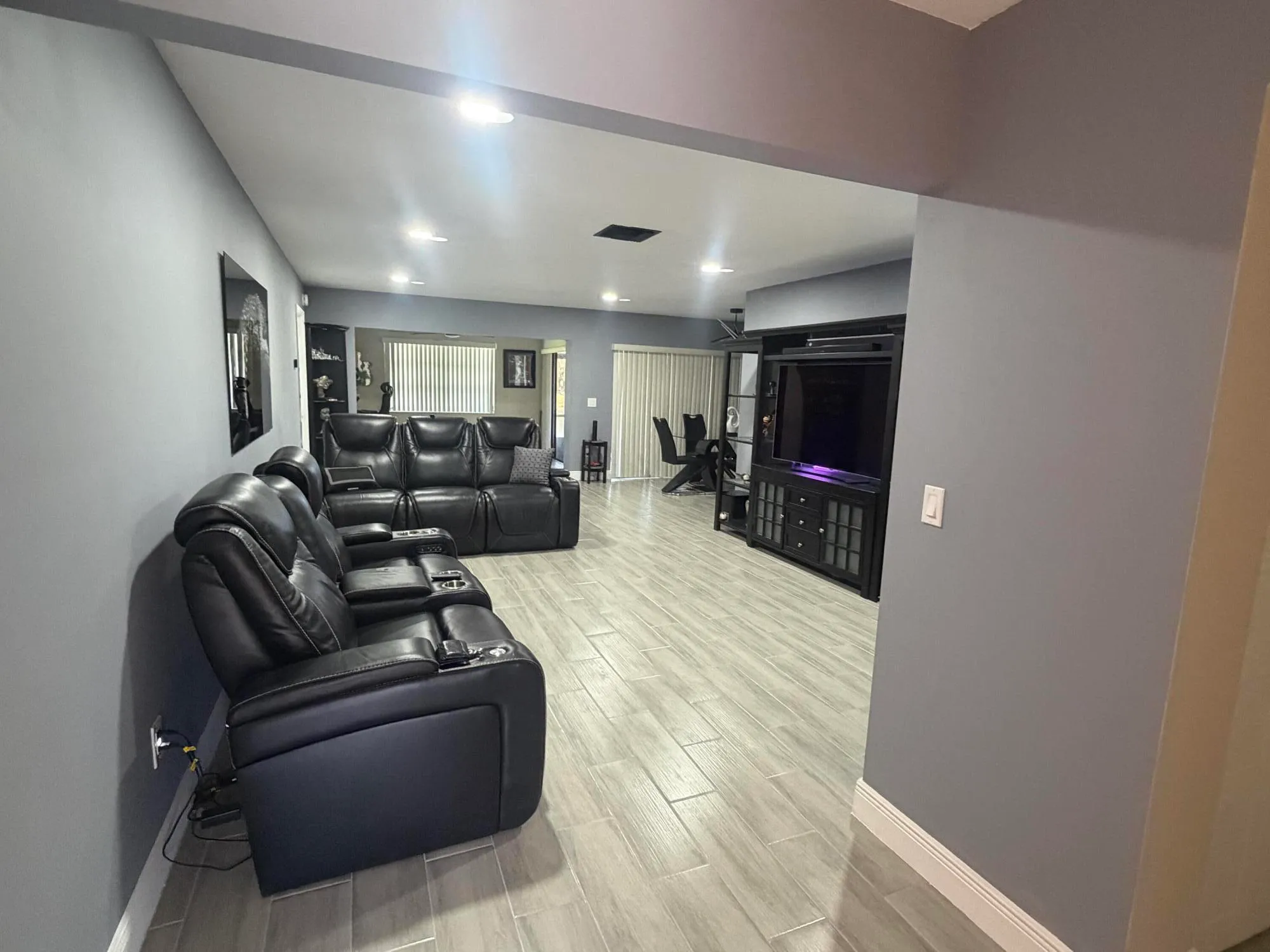 Property Slideshow image 11 of 31 | 6313 tall cypress cir, Greenacres, FL, 33463