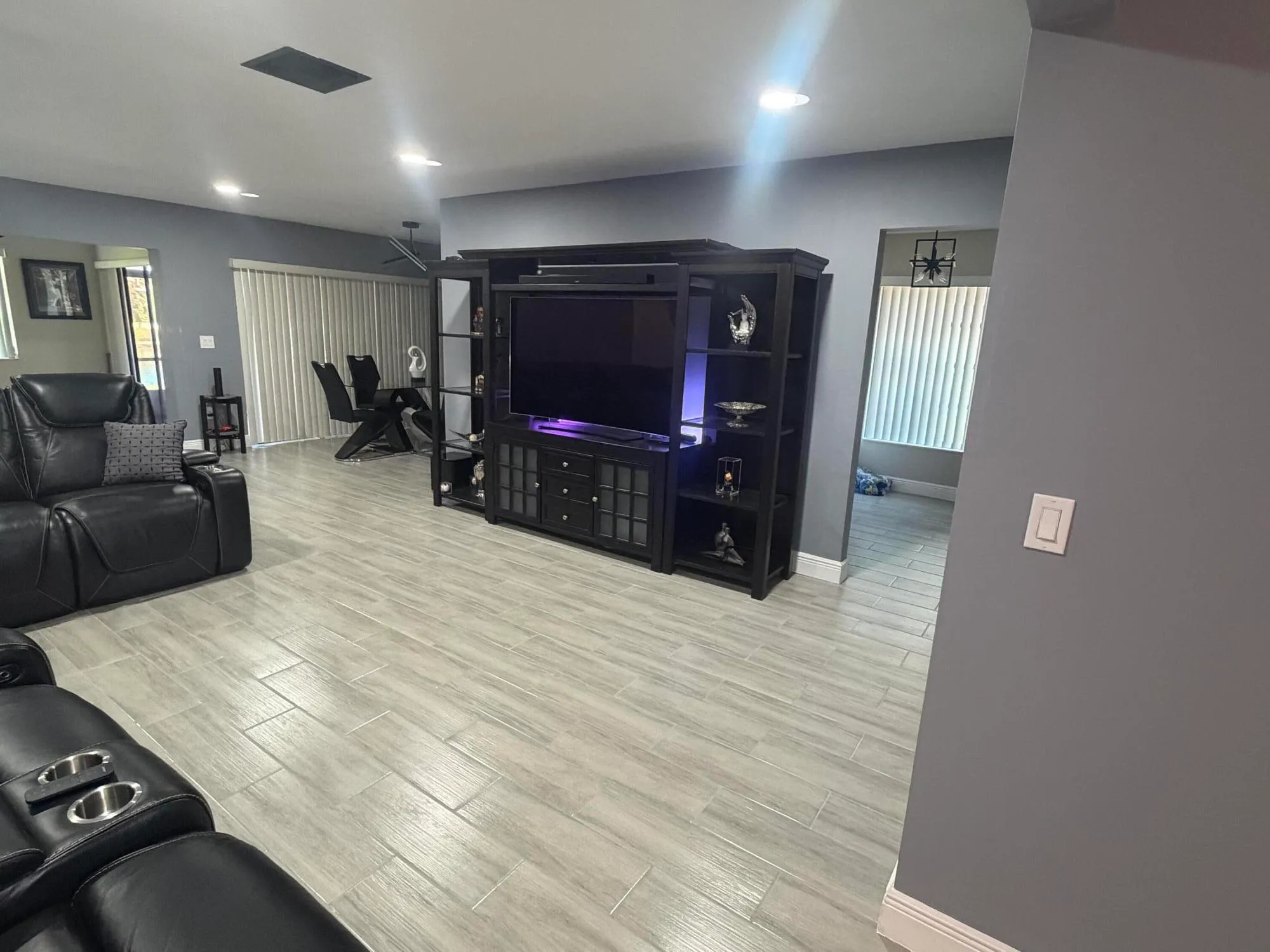 Property Slideshow image 13 of 31 | 6313 tall cypress cir, Greenacres, FL, 33463