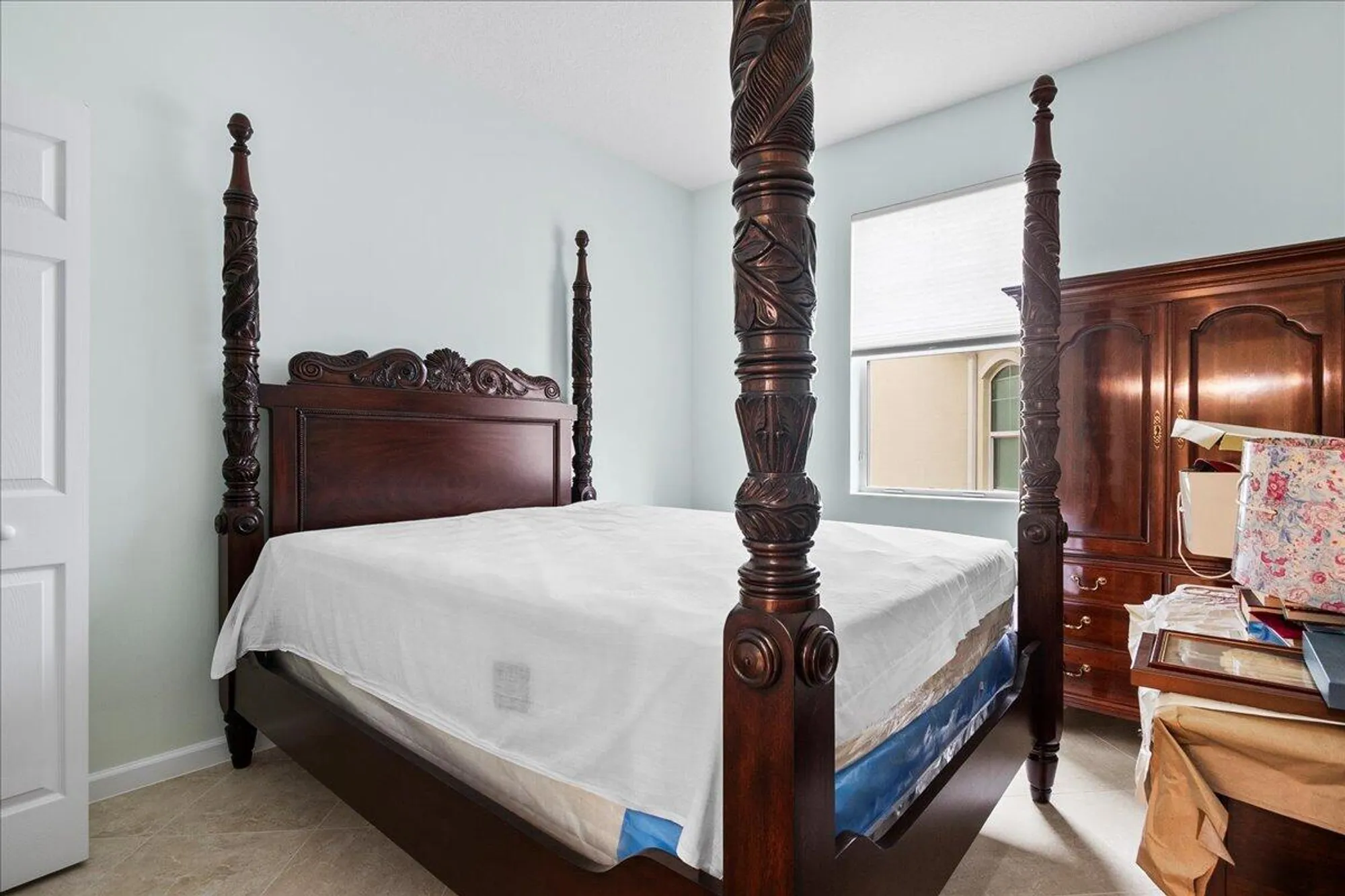 Property Slideshow image 16 of 46 | 12842 sw lake fern cir, Port Saint Lucie, FL, 34987