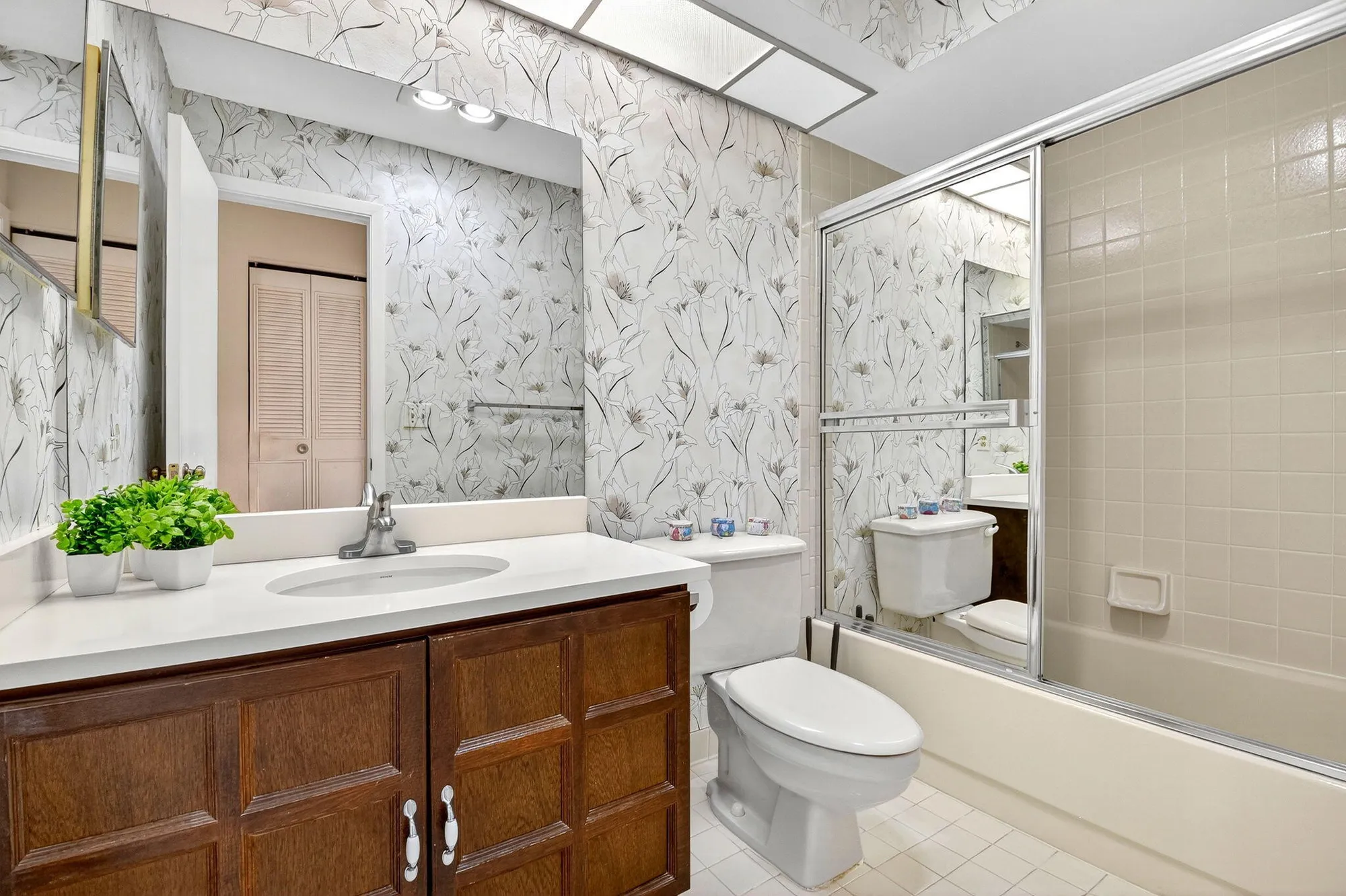 Property Slideshow image 28 of 47 | 5908 forest grove dr 3, Boynton Beach, FL, 33437