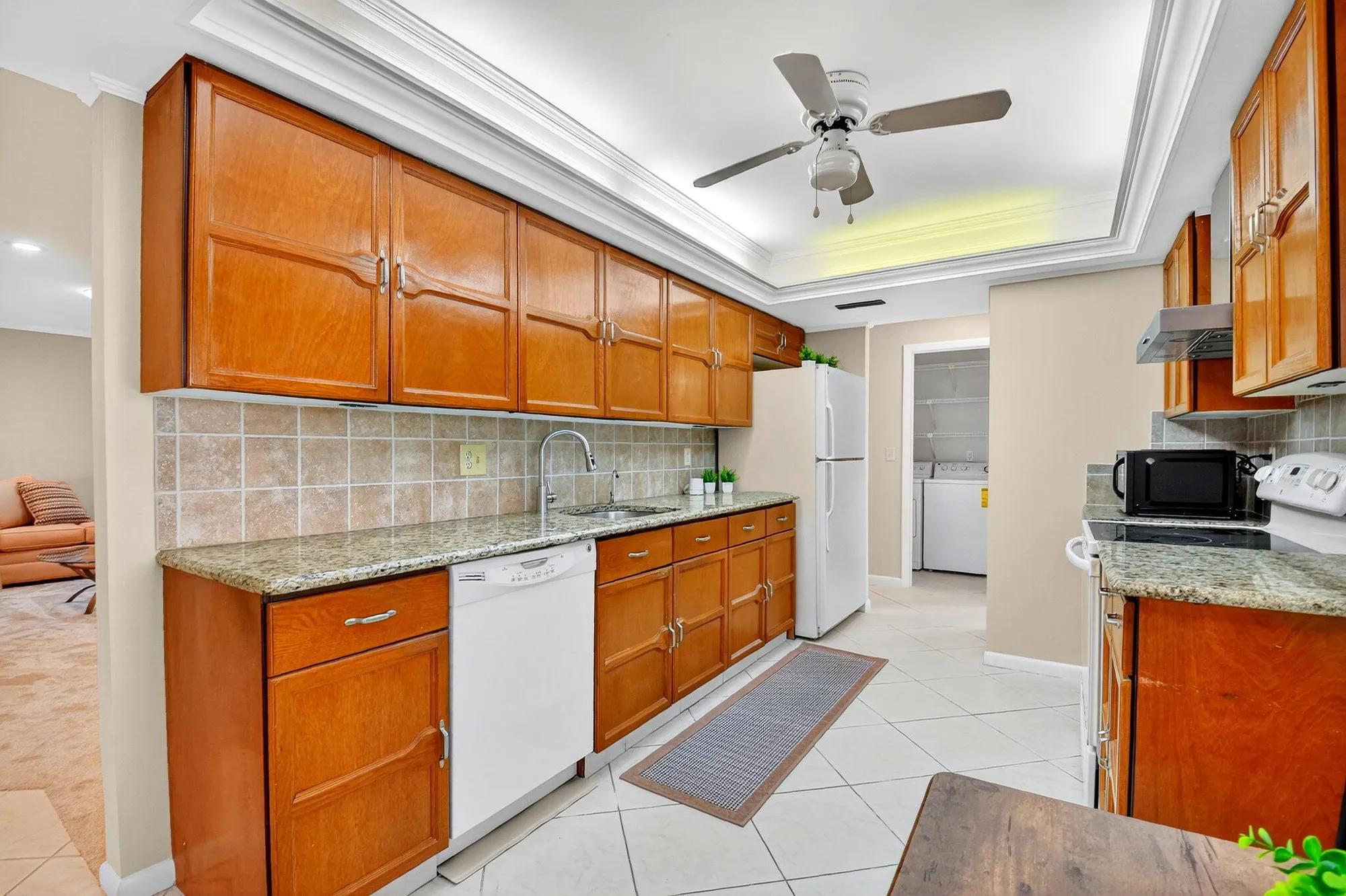 Property Slideshow image 9 of 47 | 5908 forest grove dr 3, Boynton Beach, FL, 33437