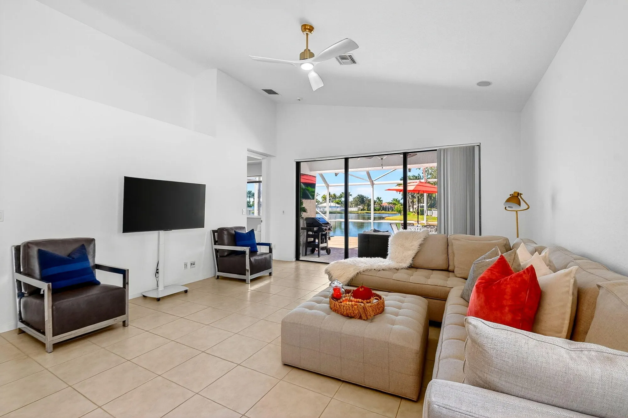 Property Slideshow image 7 of 69 | 2245 sapphire cir, West Palm Beach, FL, 33411