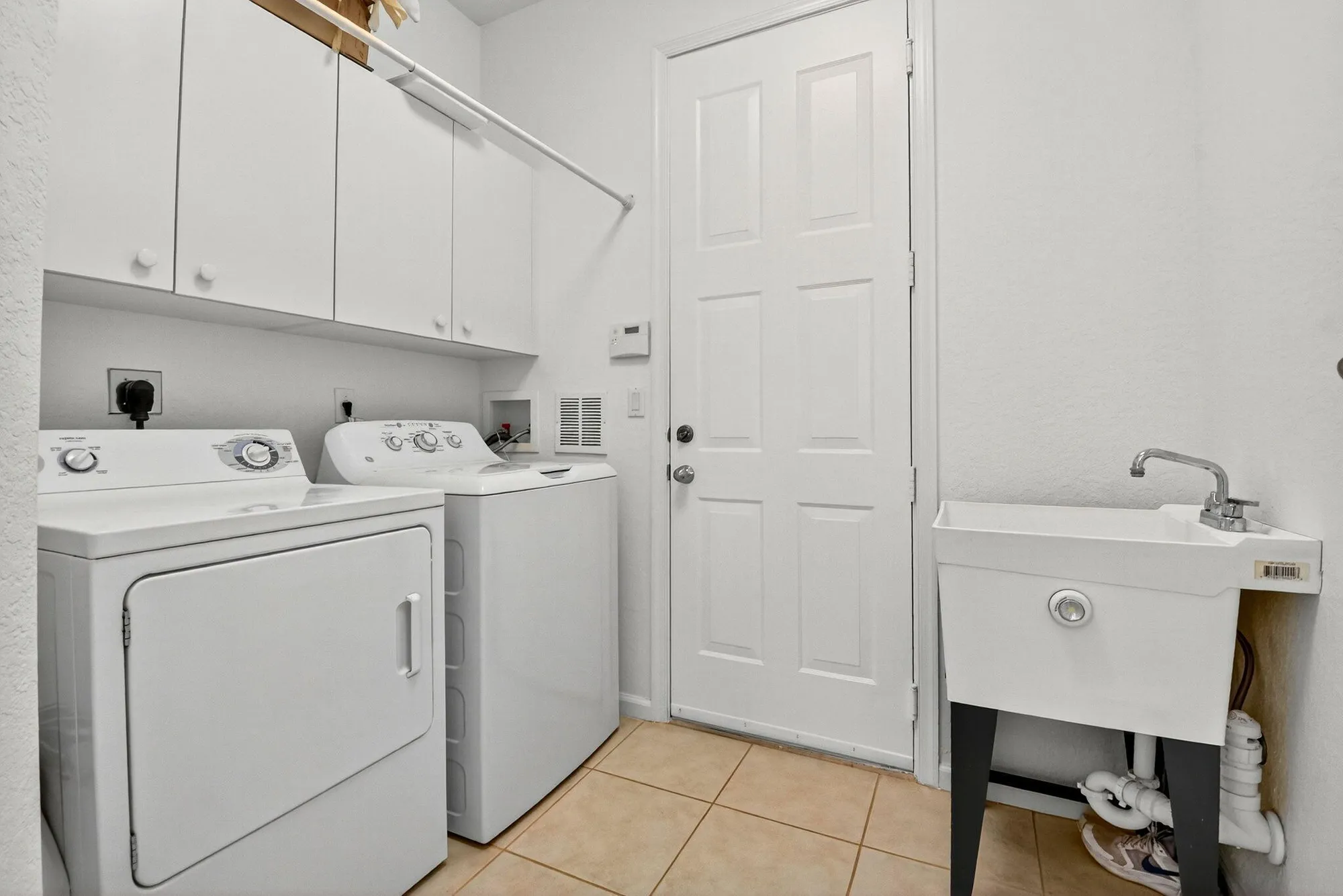 Property Slideshow image 35 of 69 | 2245 sapphire cir, West Palm Beach, FL, 33411