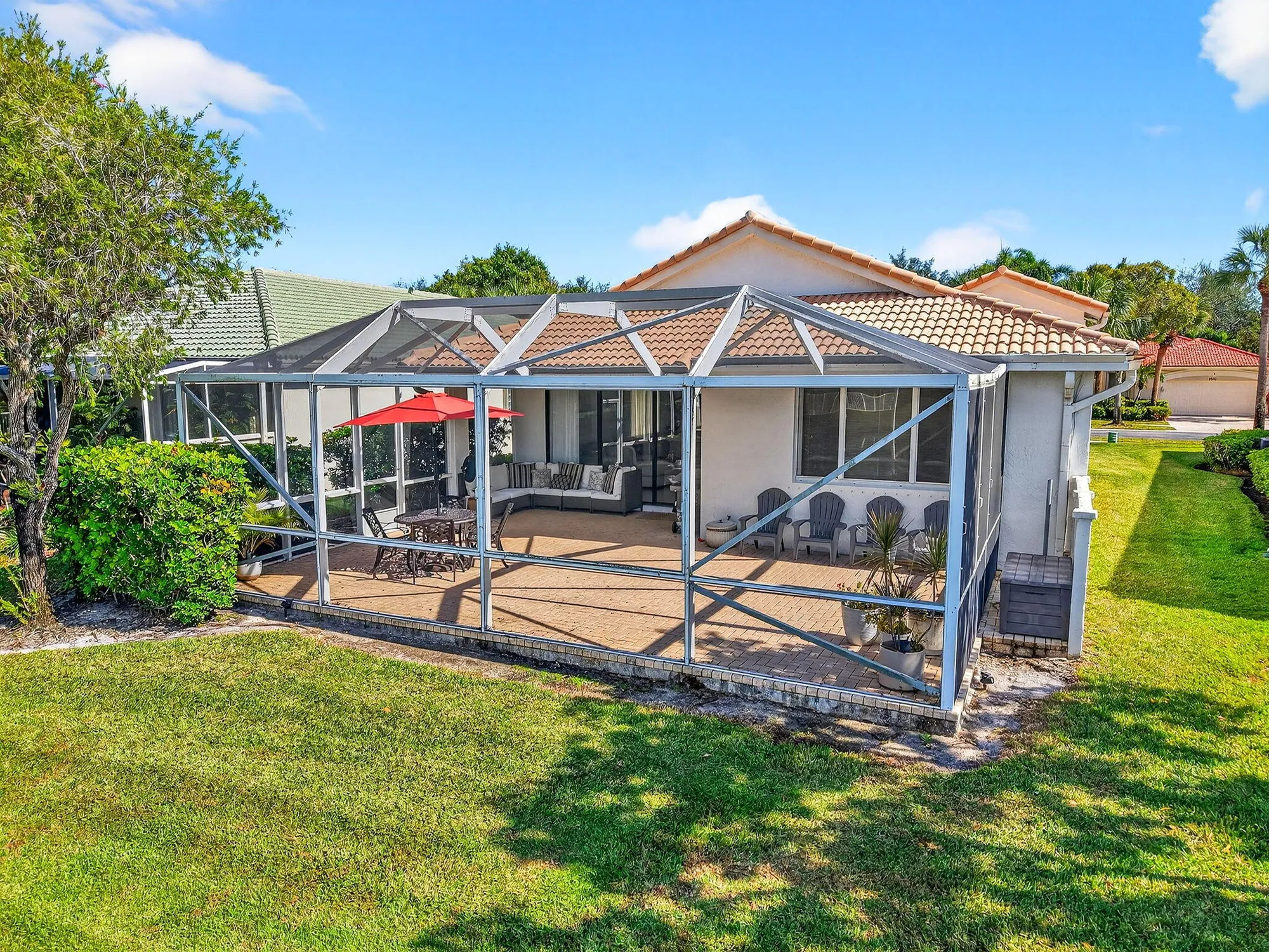 Property Slideshow image 11 of 69 | 2245 sapphire cir, West Palm Beach, FL, 33411