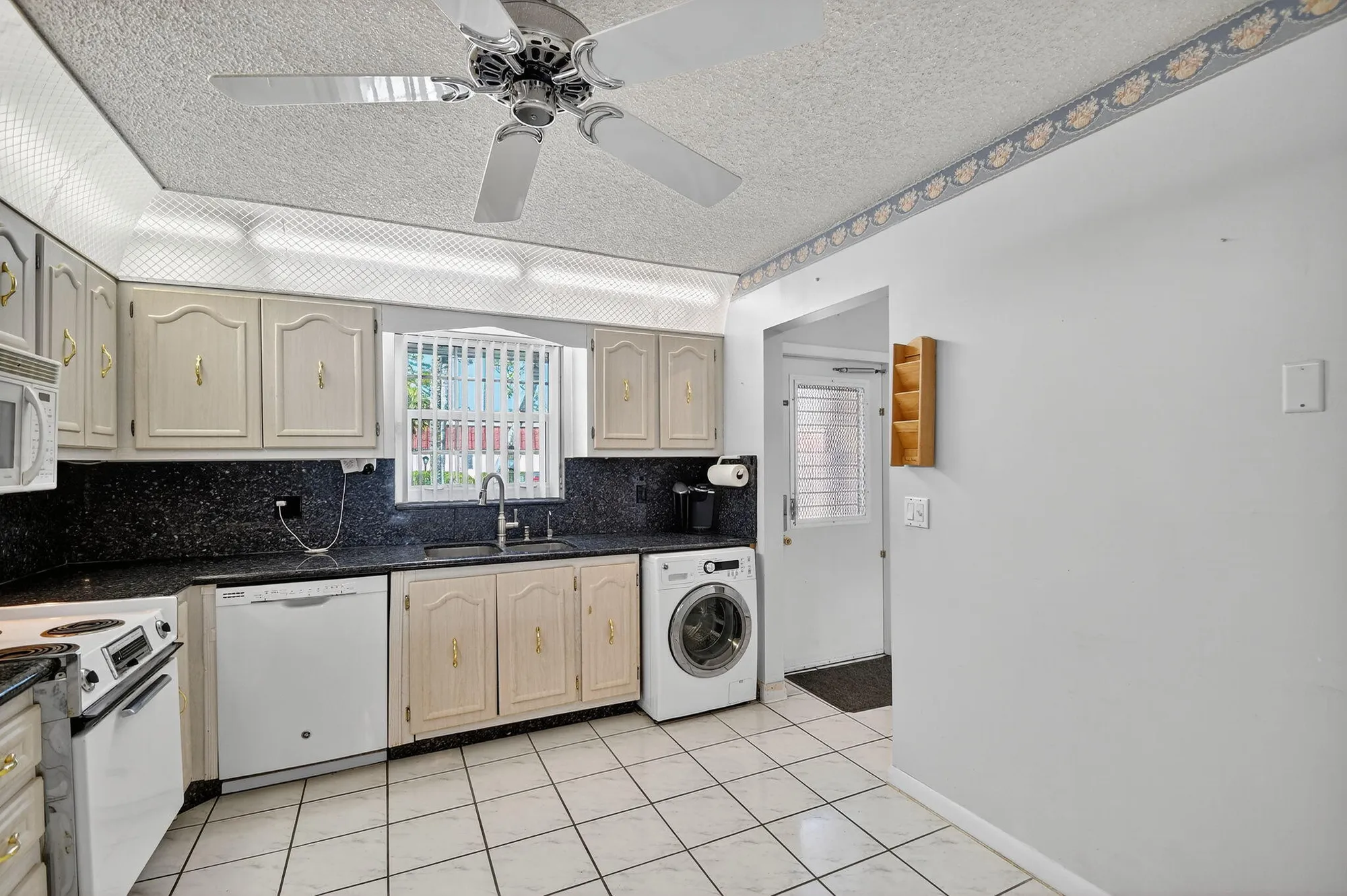Property Slideshow image 7 of 56 | 700 marlboro oval, Lake Worth, FL, 33467