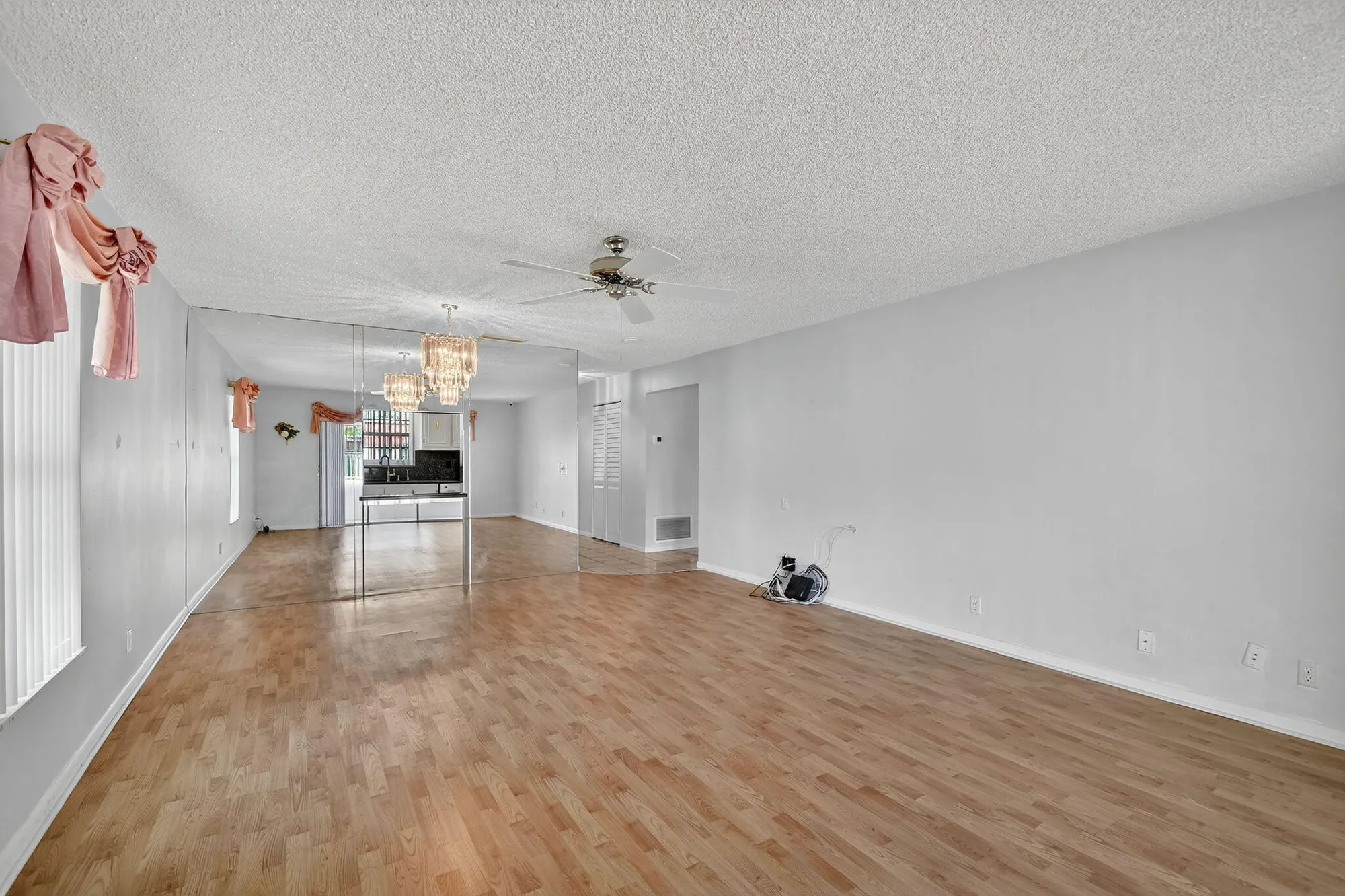 Property Slideshow image 16 of 56 | 700 marlboro oval, Lake Worth, FL, 33467