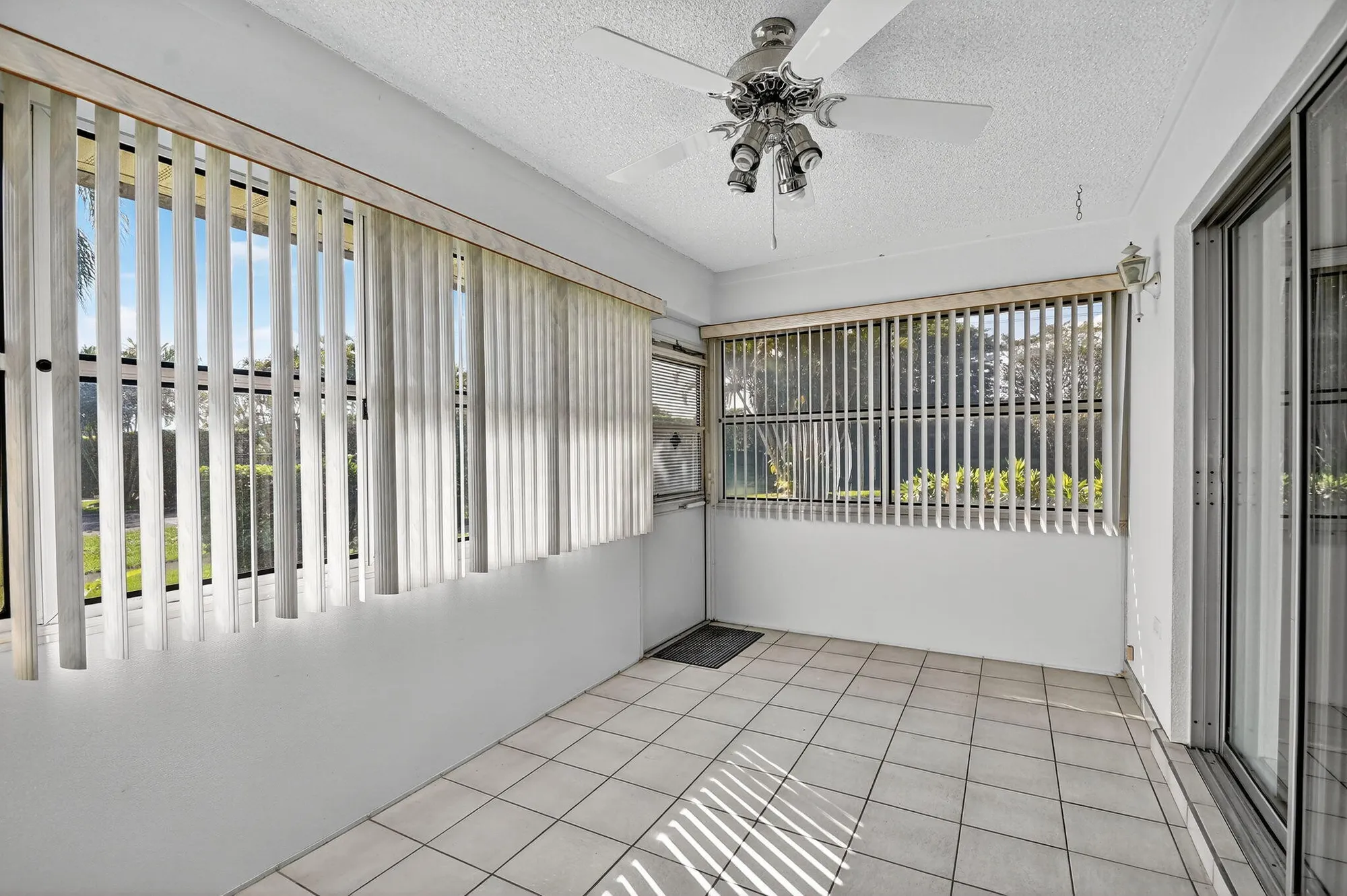 Property Slideshow image 18 of 56 | 700 marlboro oval, Lake Worth, FL, 33467