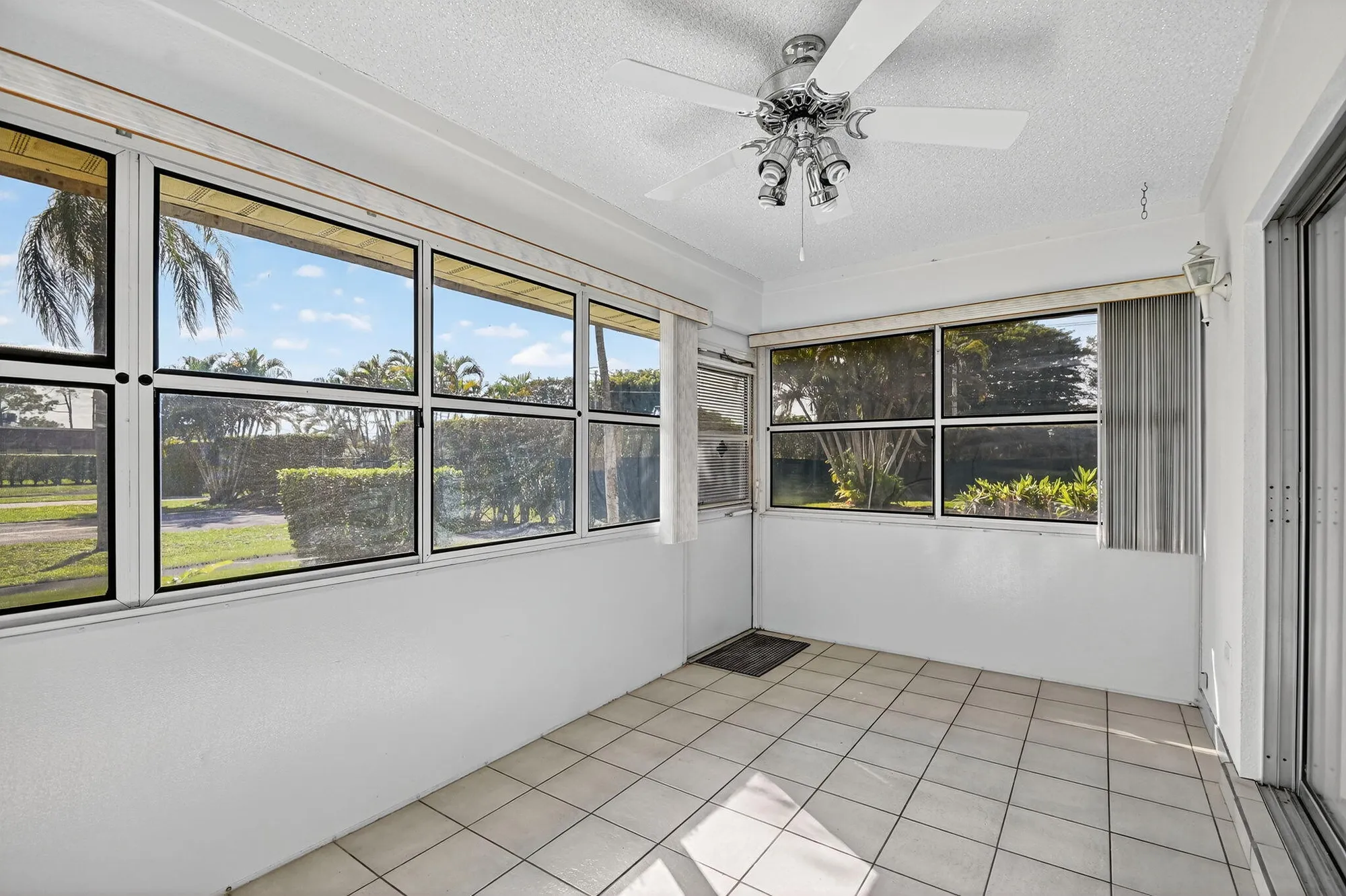 Property Slideshow image 21 of 56 | 700 marlboro oval, Lake Worth, FL, 33467