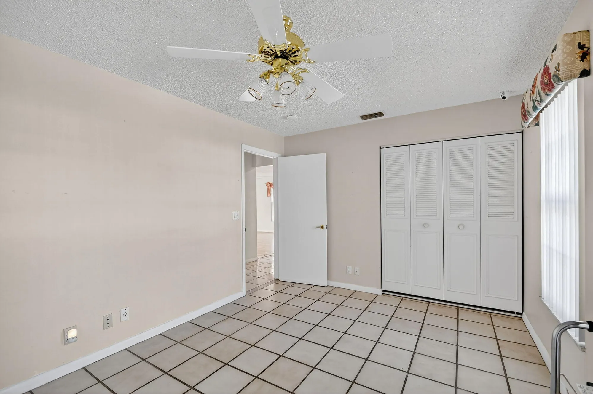 Property Slideshow image 29 of 56 | 700 marlboro oval, Lake Worth, FL, 33467
