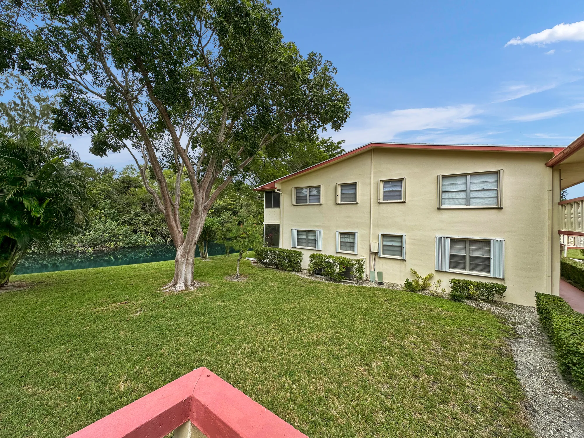 Property Slideshow image 8 of 36 | 47 camden b, West Palm Beach, FL, 33417