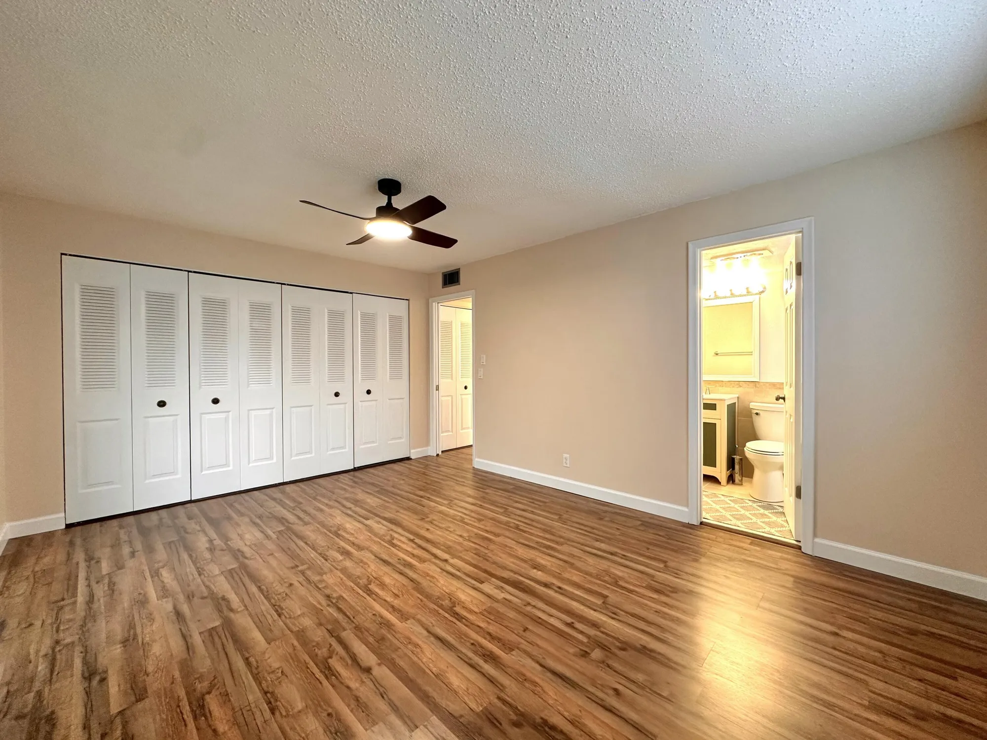 Property Slideshow image 20 of 36 | 47 camden b, West Palm Beach, FL, 33417