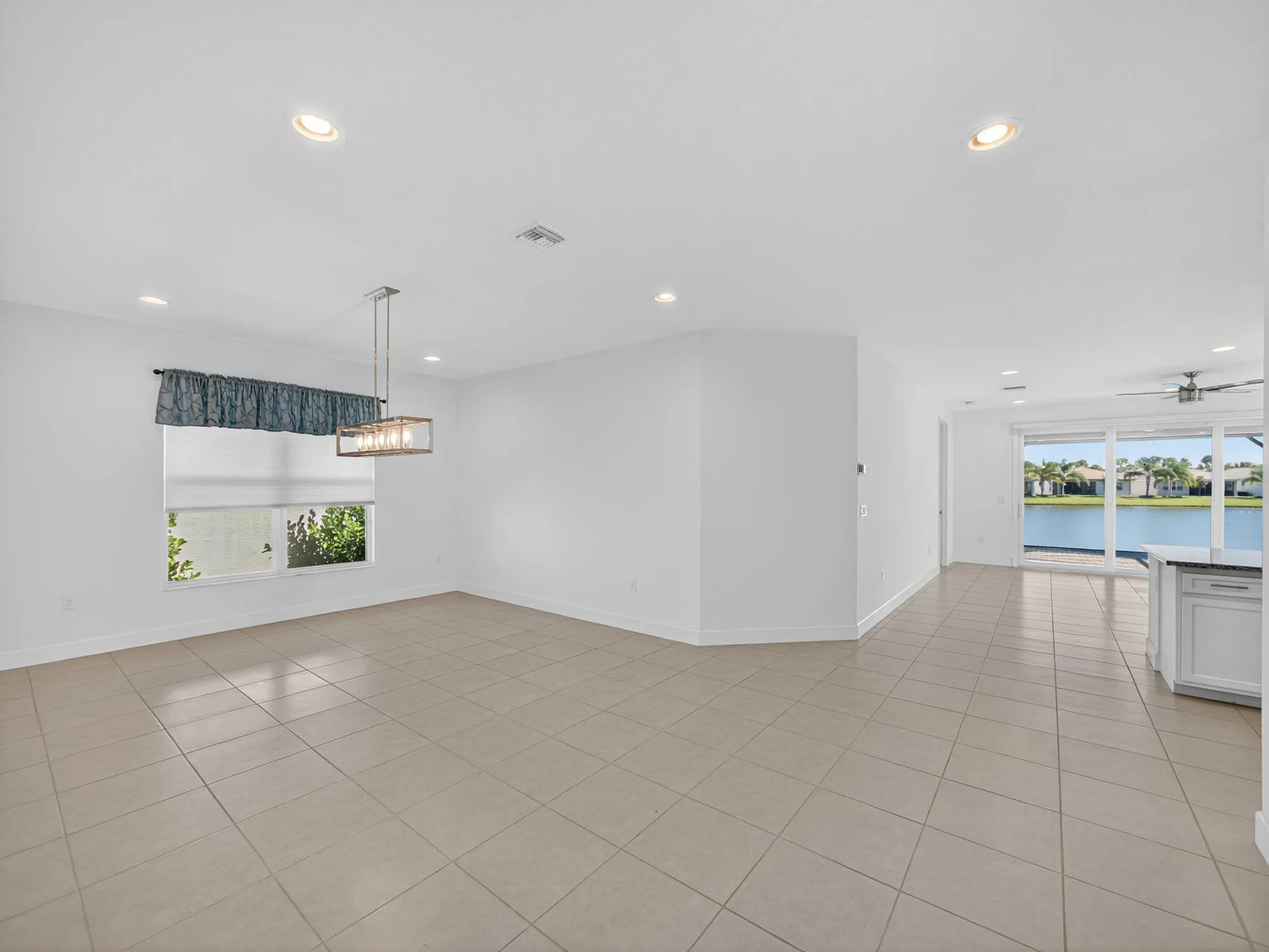 Property Slideshow image 11 of 121 | 11725 sw brighton falls dr, Port Saint Lucie, FL, 34987