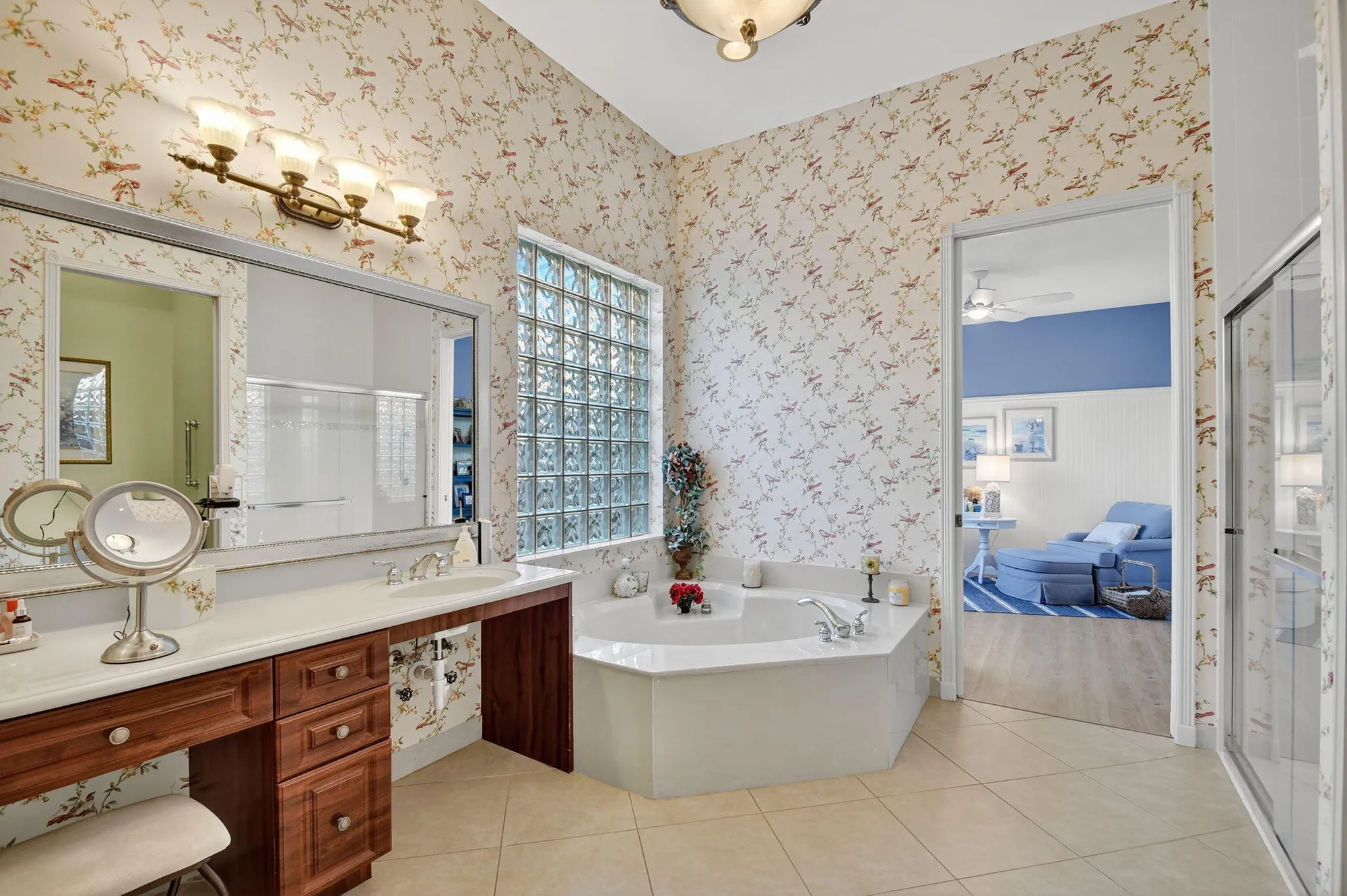 Property Slideshow image 32 of 99 | 7411 maple ridge trl, Boynton Beach, FL, 33437
