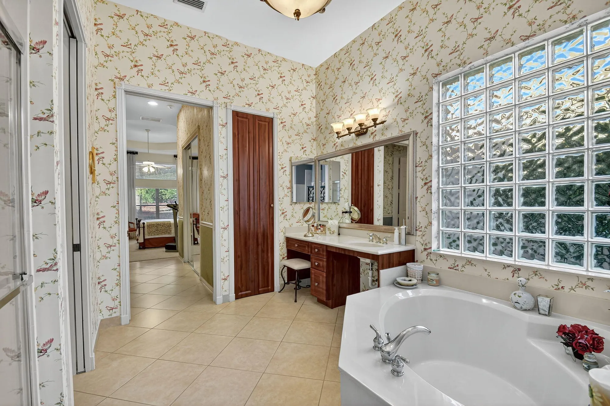 Property Slideshow image 34 of 99 | 7411 maple ridge trl, Boynton Beach, FL, 33437