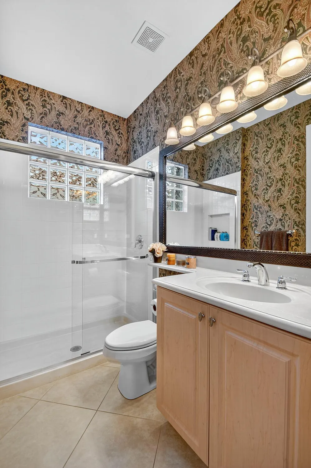 Property Slideshow image 47 of 99 | 7411 maple ridge trl, Boynton Beach, FL, 33437