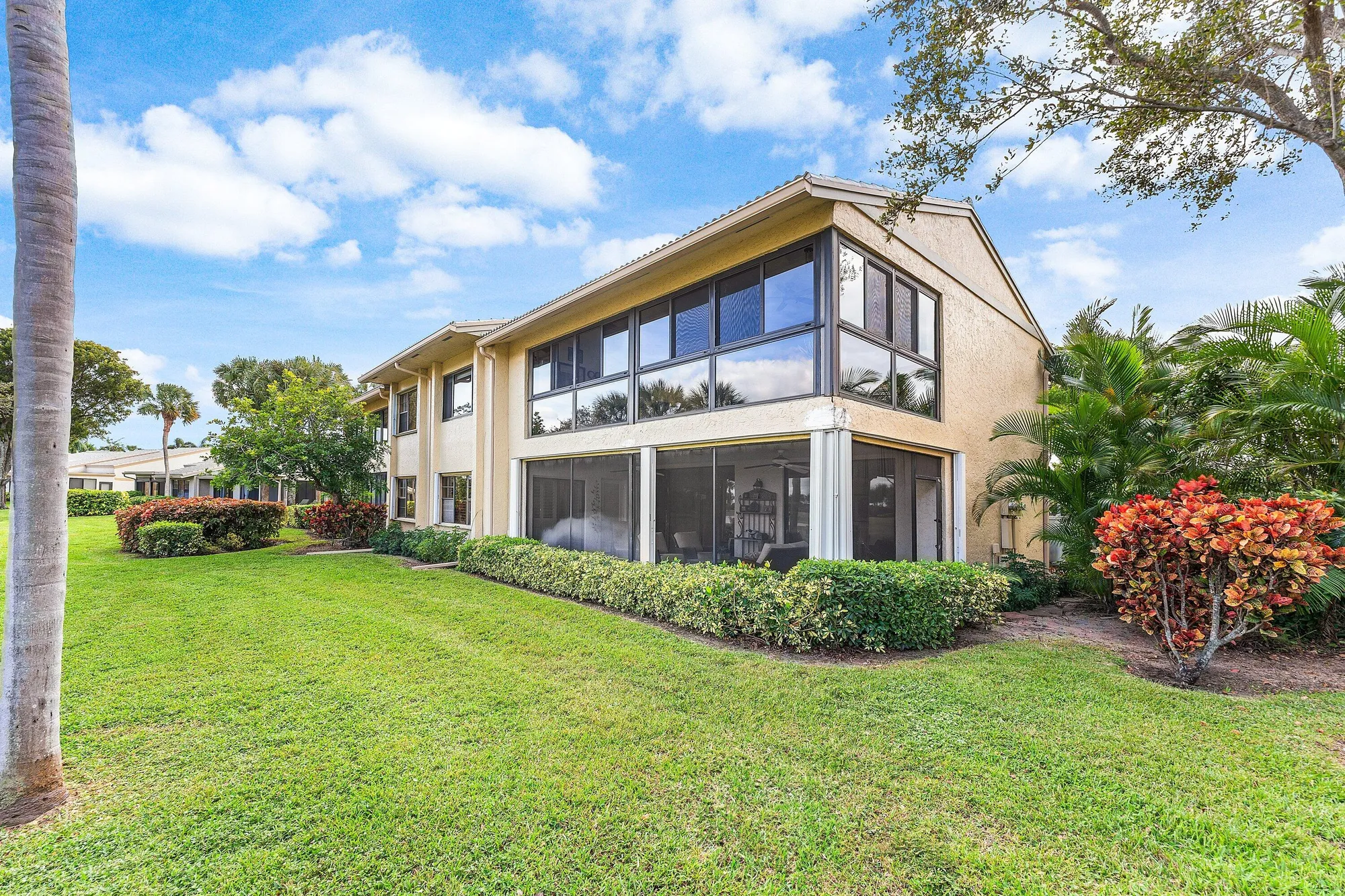 Property Slideshow image 32 of 49 | 5 eastgate dr a, Boynton Beach, FL, 33436