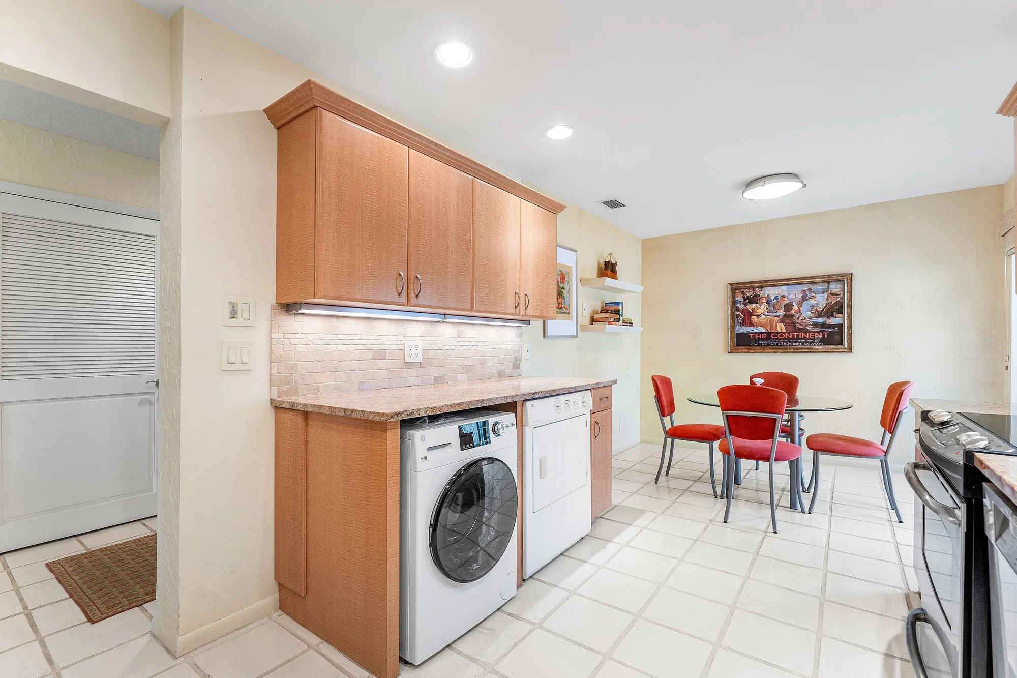 Property Slideshow image 5 of 49 | 5 eastgate dr a, Boynton Beach, FL, 33436