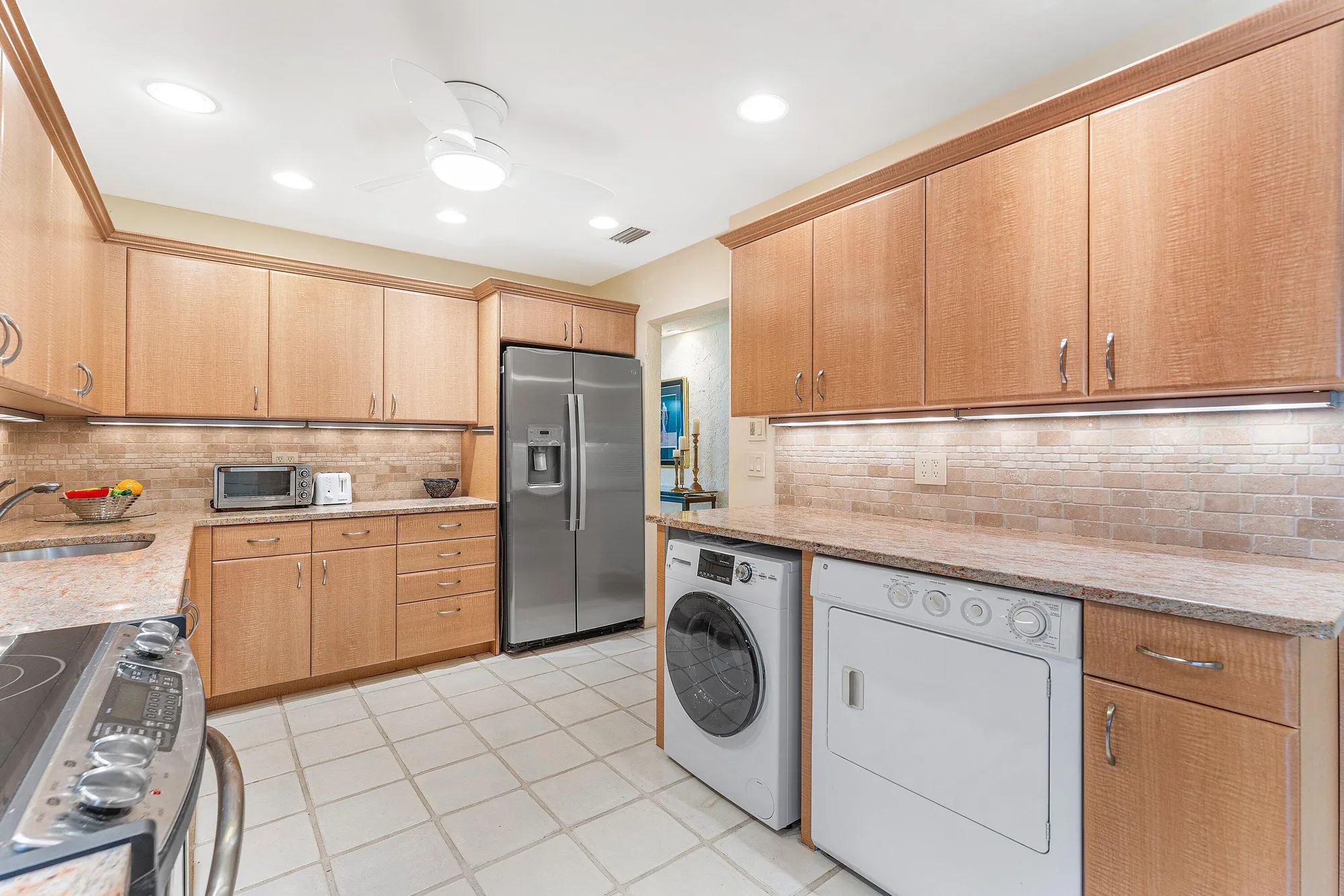 Property Slideshow image 10 of 49 | 5 eastgate dr a, Boynton Beach, FL, 33436