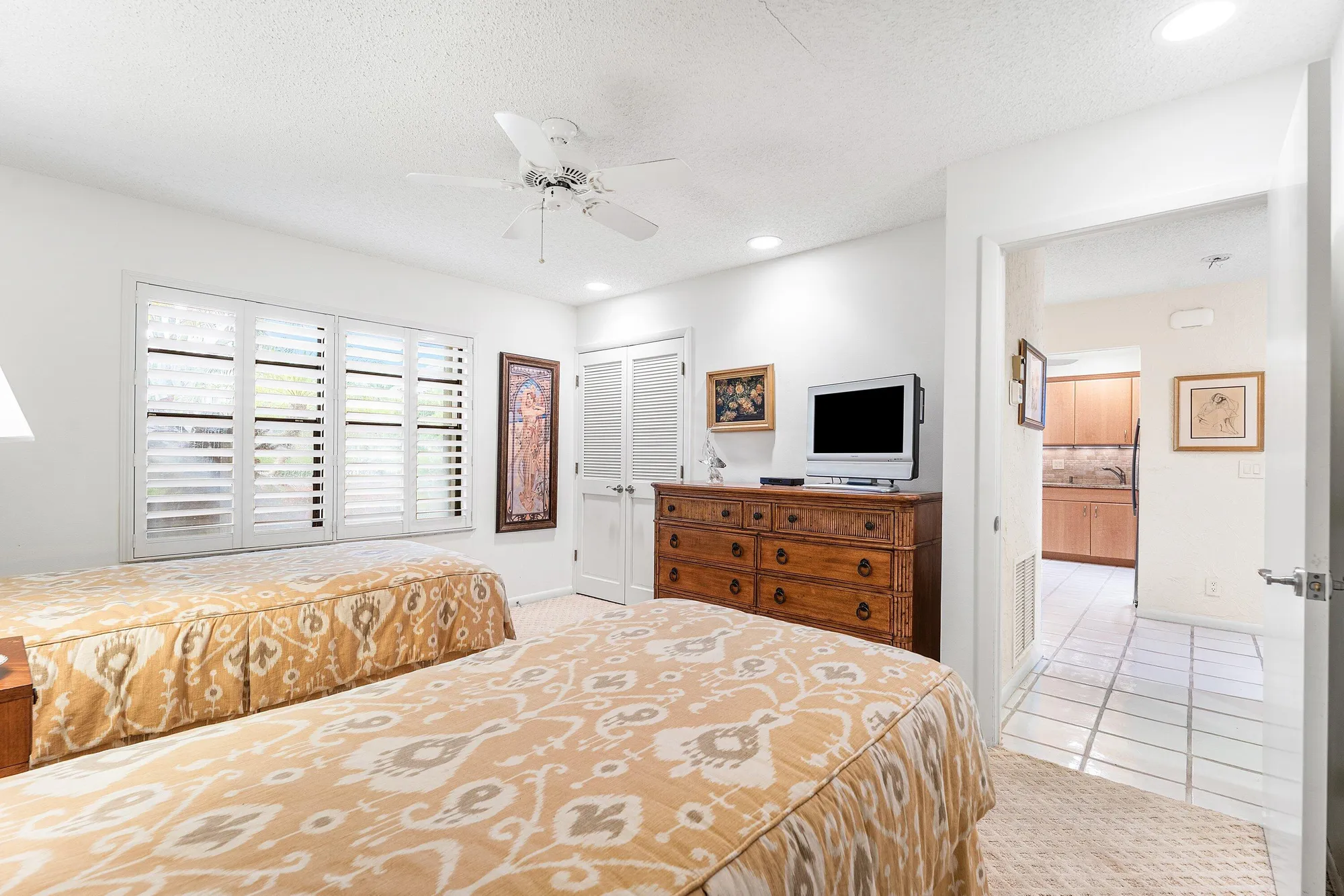 Property Slideshow image 25 of 49 | 5 eastgate dr a, Boynton Beach, FL, 33436