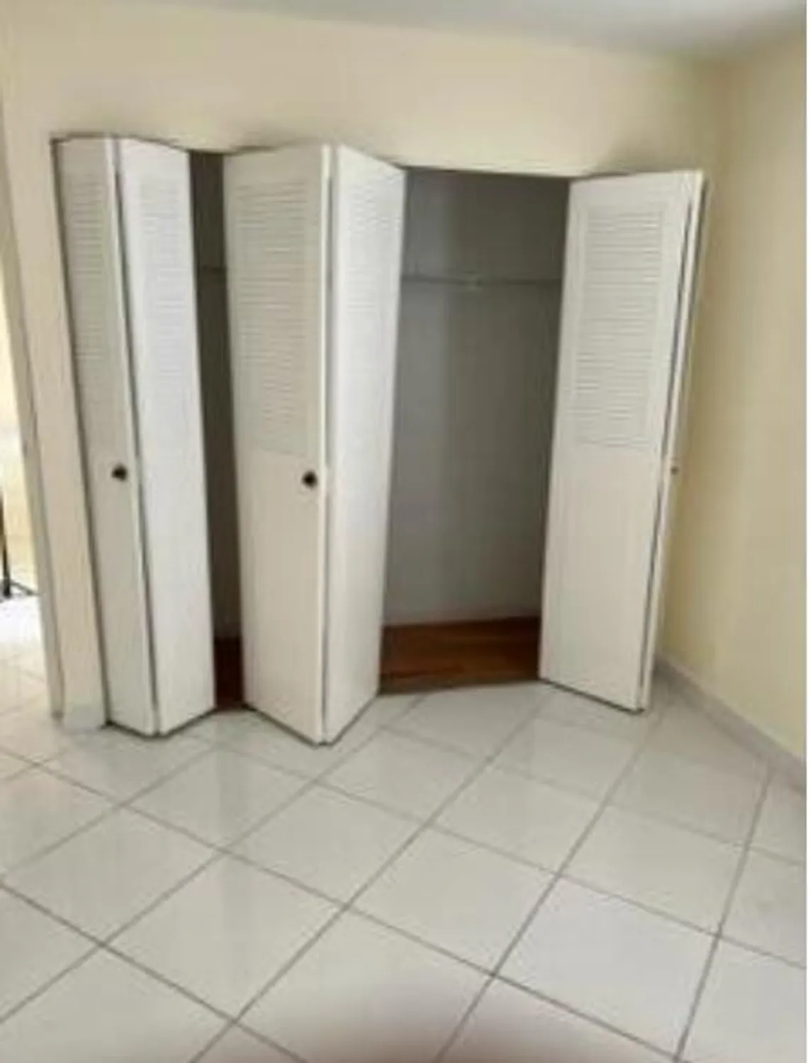 Property Slideshow image 9 of 11 | 193 saxony e unit e, Delray Beach, FL, 33446