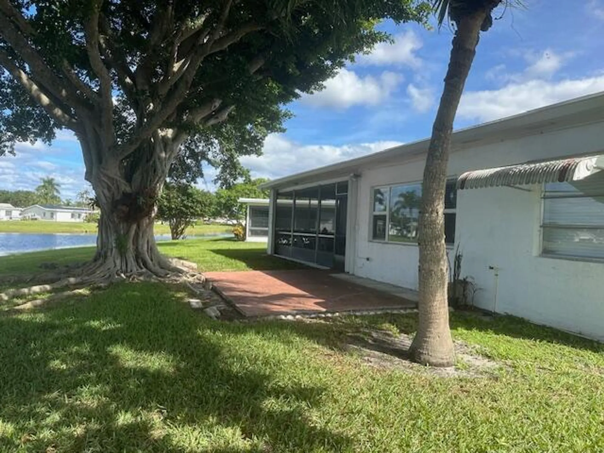 Property Slideshow image 16 of 19 | 5195 nicholas dr, West Palm Beach, FL, 33417