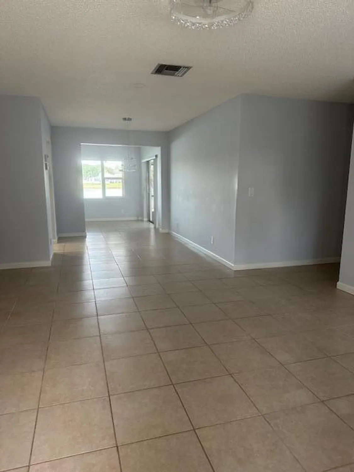 Property Slideshow image 7 of 19 | 5195 nicholas dr, West Palm Beach, FL, 33417