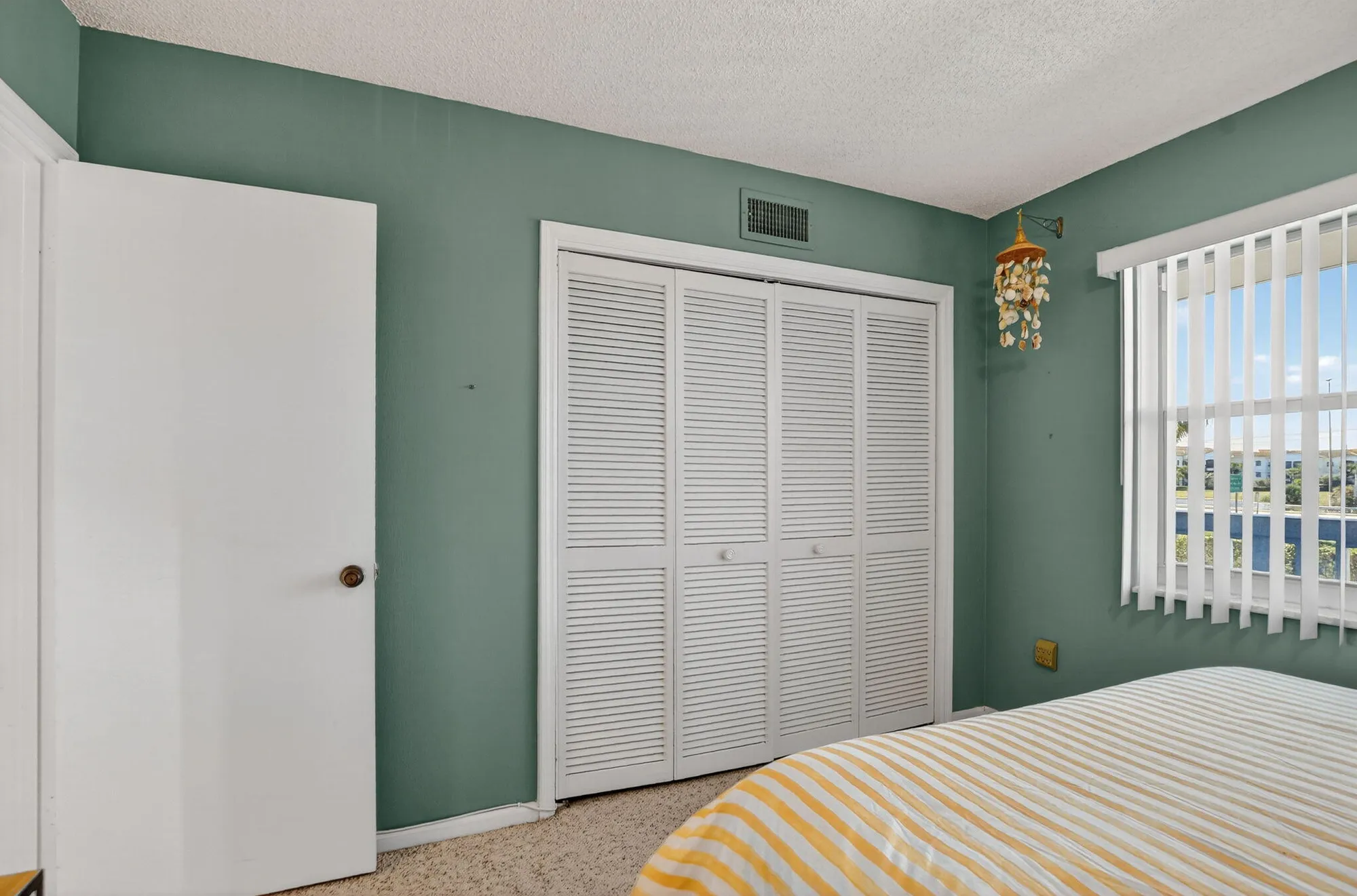 Property Slideshow image 14 of 52 | 9880 marina blvd 1522, Boca Raton, FL, 33428