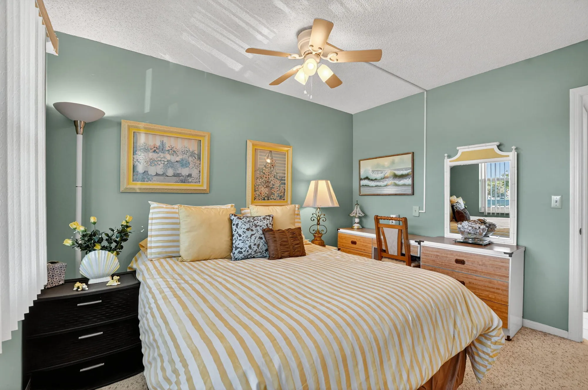 Property Slideshow image 12 of 52 | 9880 marina blvd 1522, Boca Raton, FL, 33428