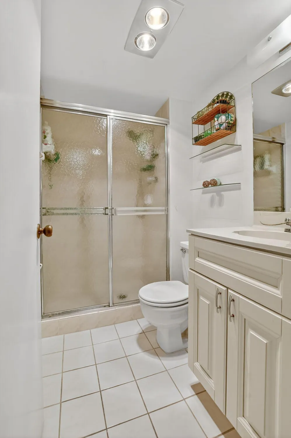 Property Slideshow image 16 of 52 | 9880 marina blvd 1522, Boca Raton, FL, 33428