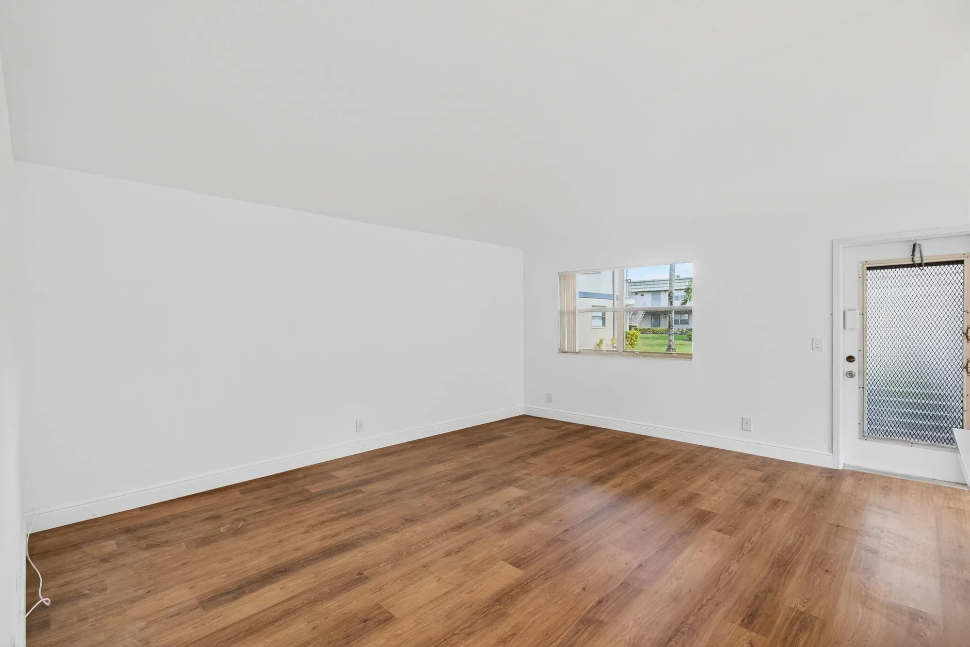 Property Slideshow image 17 of 61 | 117 brittany c c, Delray Beach, FL, 33446