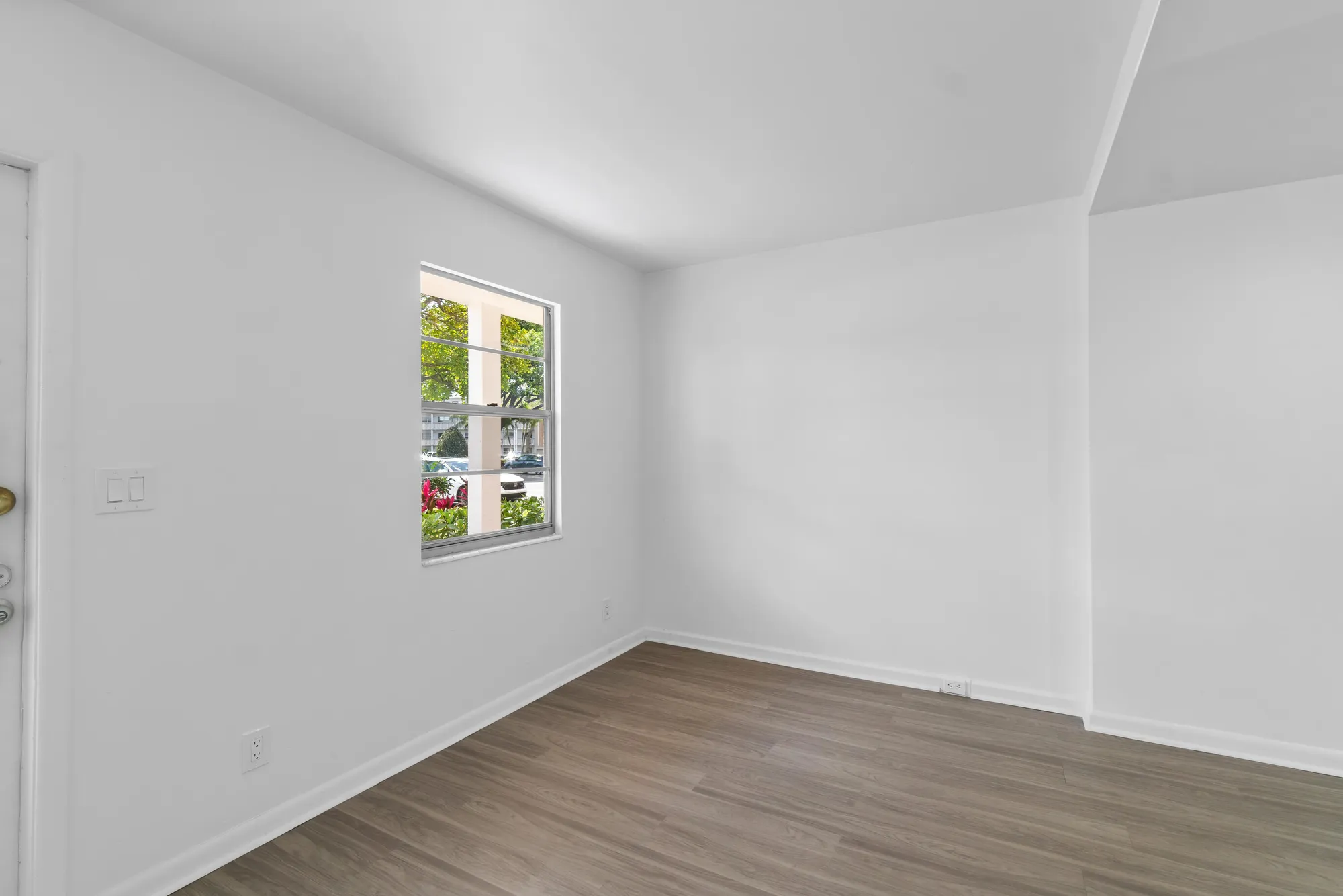 Property Slideshow image 5 of 21 | 1007 rexford a # 1007, Boca Raton, FL, 33434