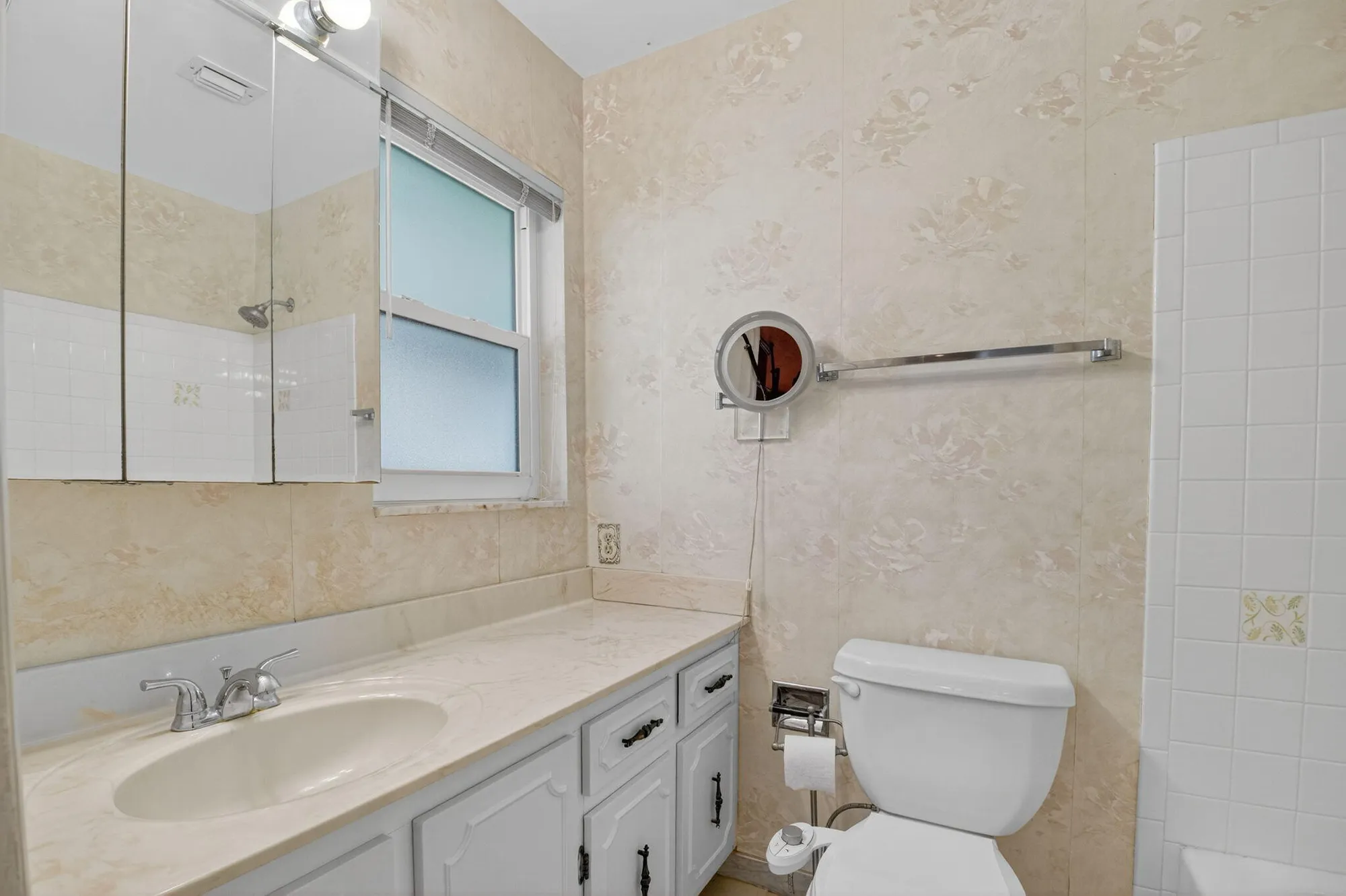 Property Slideshow image 20 of 37 | 634 hummingbird ln, Delray Beach, FL, 33445