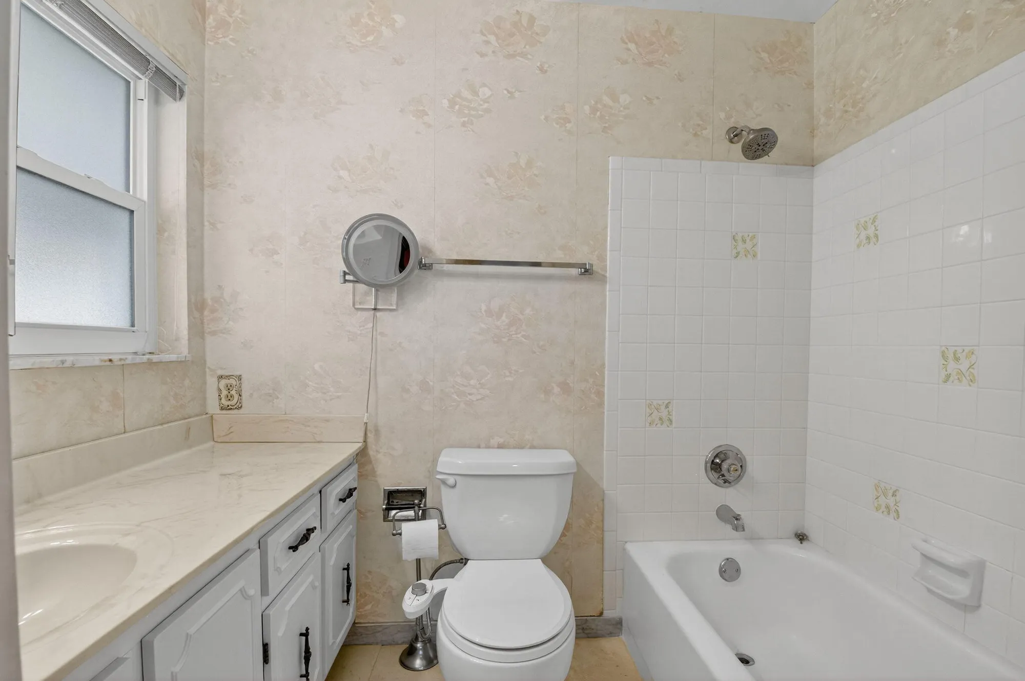 Property Slideshow image 21 of 37 | 634 hummingbird ln, Delray Beach, FL, 33445