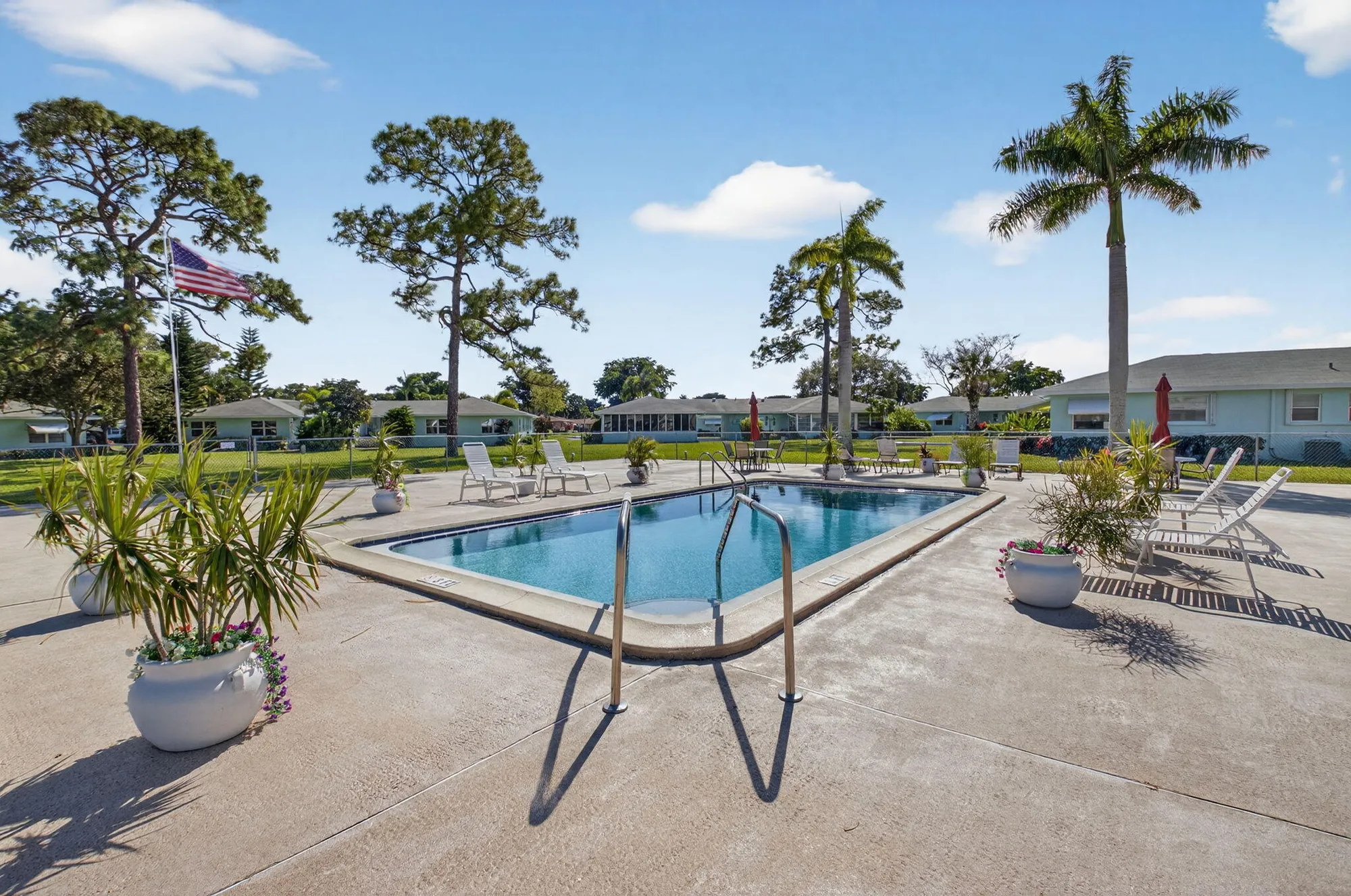 Property Slideshow image 26 of 37 | 634 hummingbird ln, Delray Beach, FL, 33445