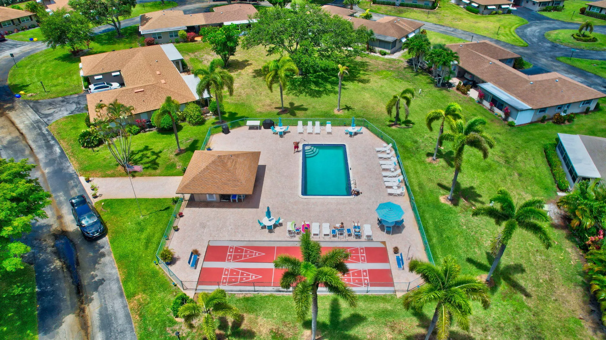 Property Slideshow image 31 of 37 | 634 hummingbird ln, Delray Beach, FL, 33445