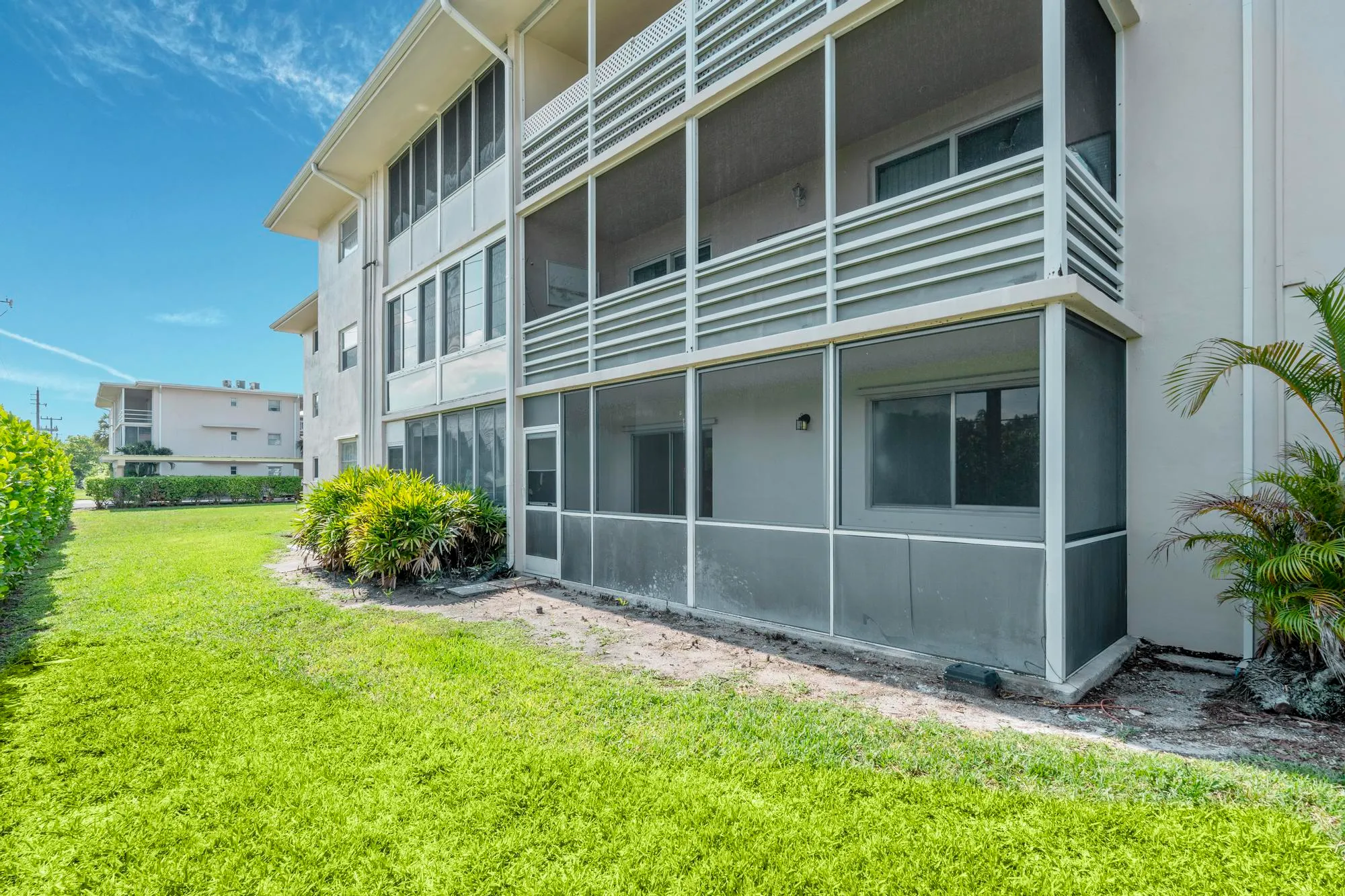 Property Slideshow image 25 of 33 | 2647 garden dr 101, Lake Worth, FL, 33461