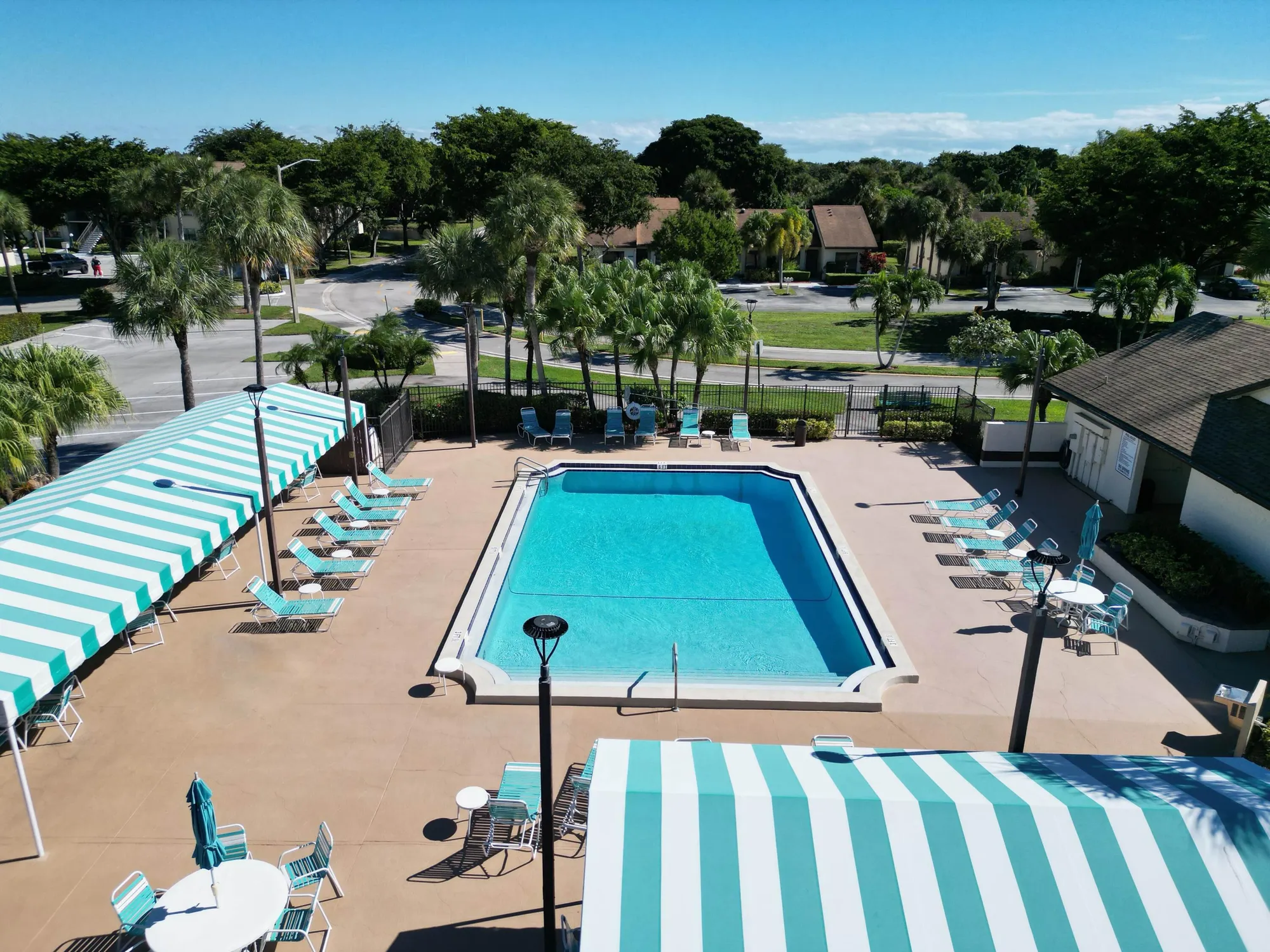 Property Slideshow image 21 of 22 | 3928 vine trl b, Lake Worth, FL, 33467