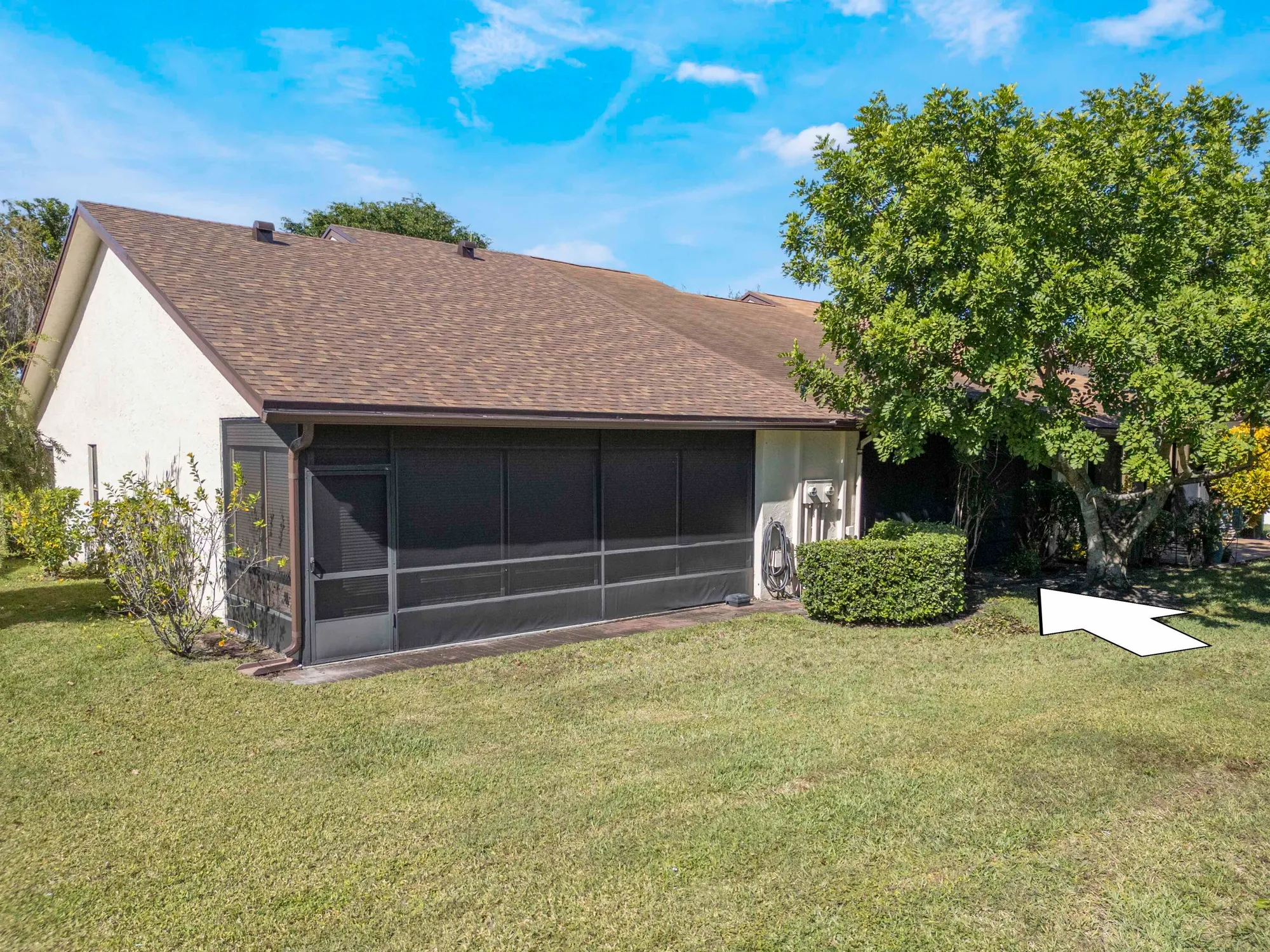 Property Slideshow image 3 of 22 | 3928 vine trl b, Lake Worth, FL, 33467