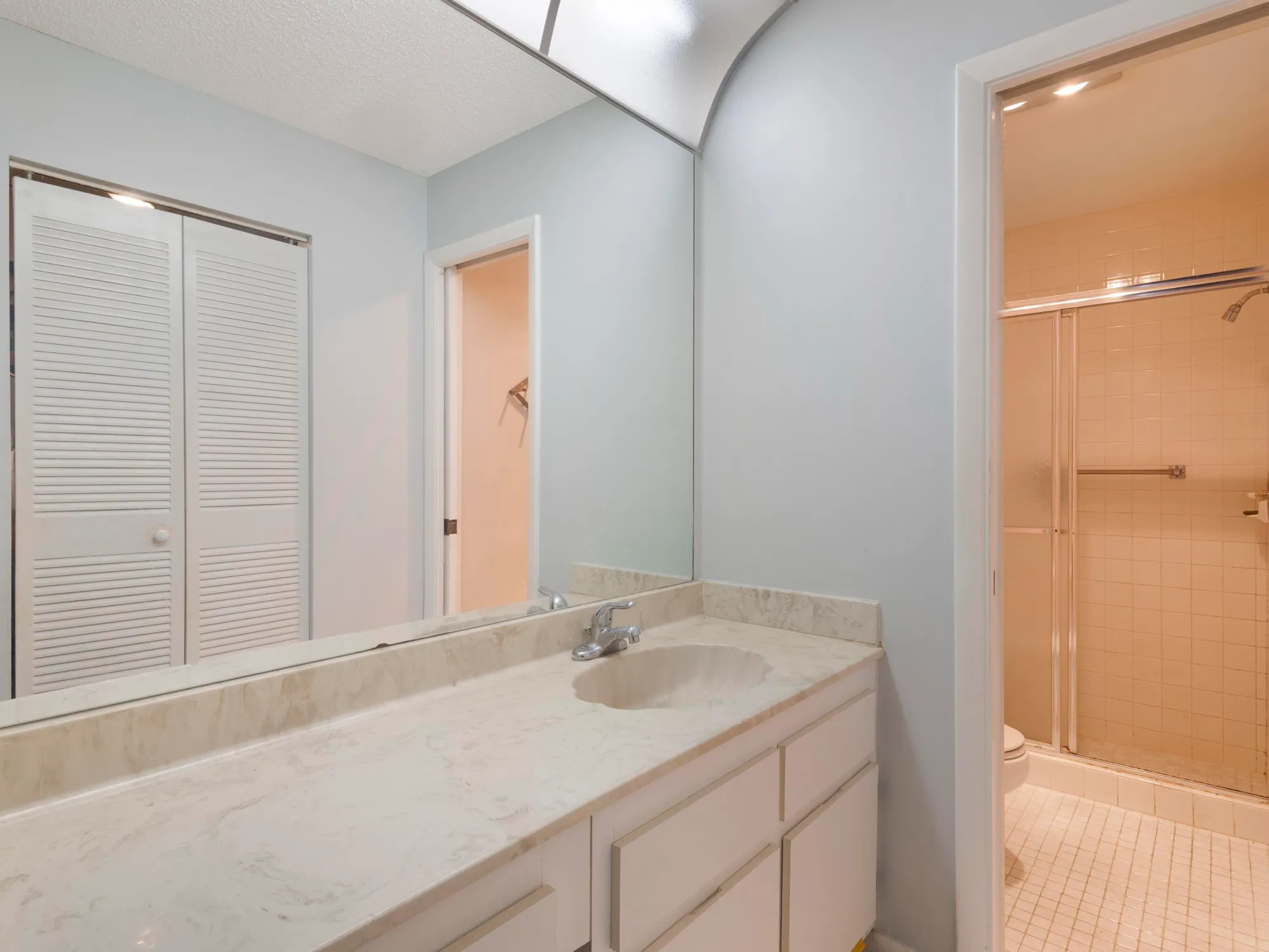 Property Slideshow image 14 of 22 | 3928 vine trl b, Lake Worth, FL, 33467